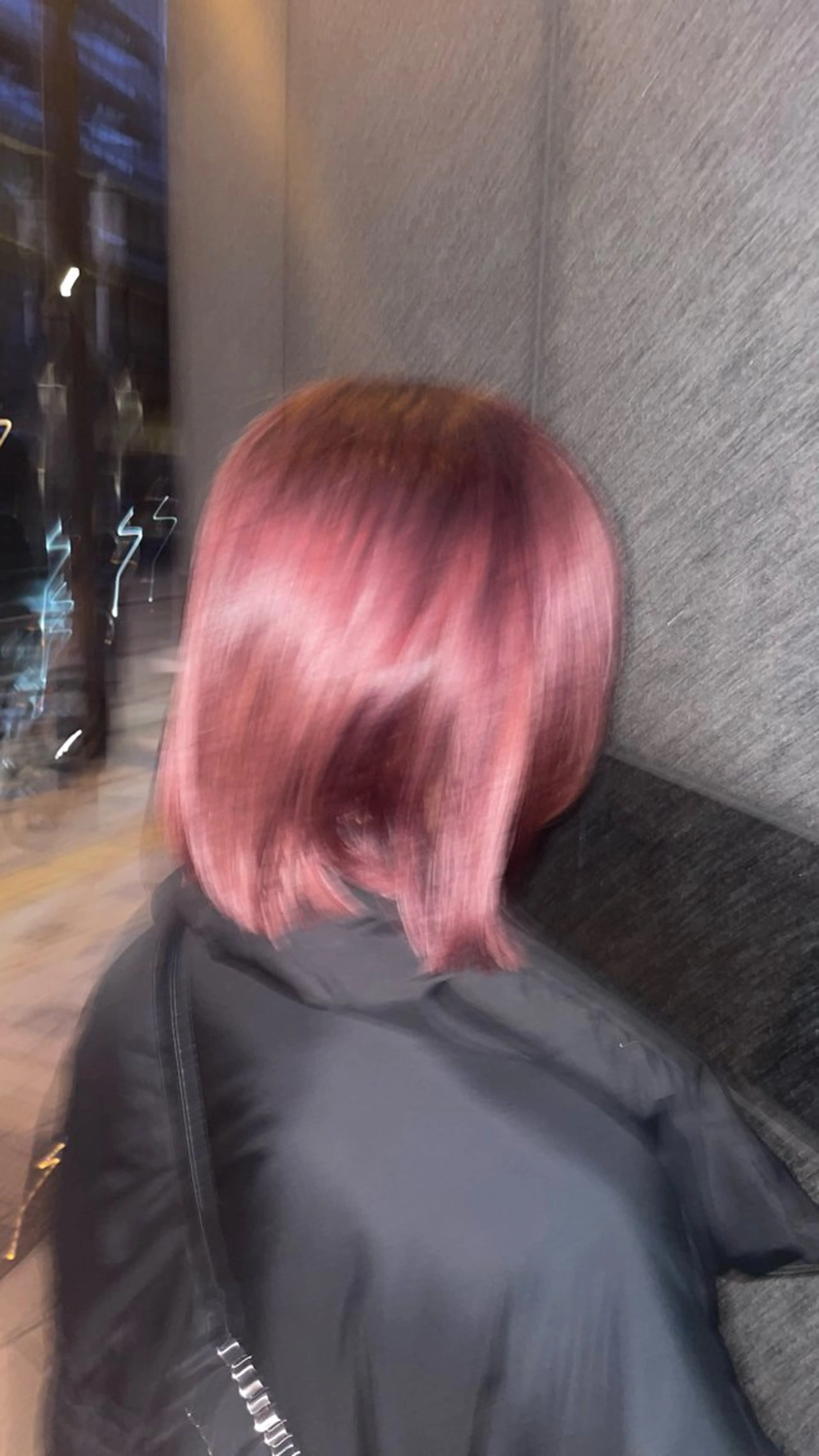 カラー Lolonois梅田 澤田　葵のヘアスタイル