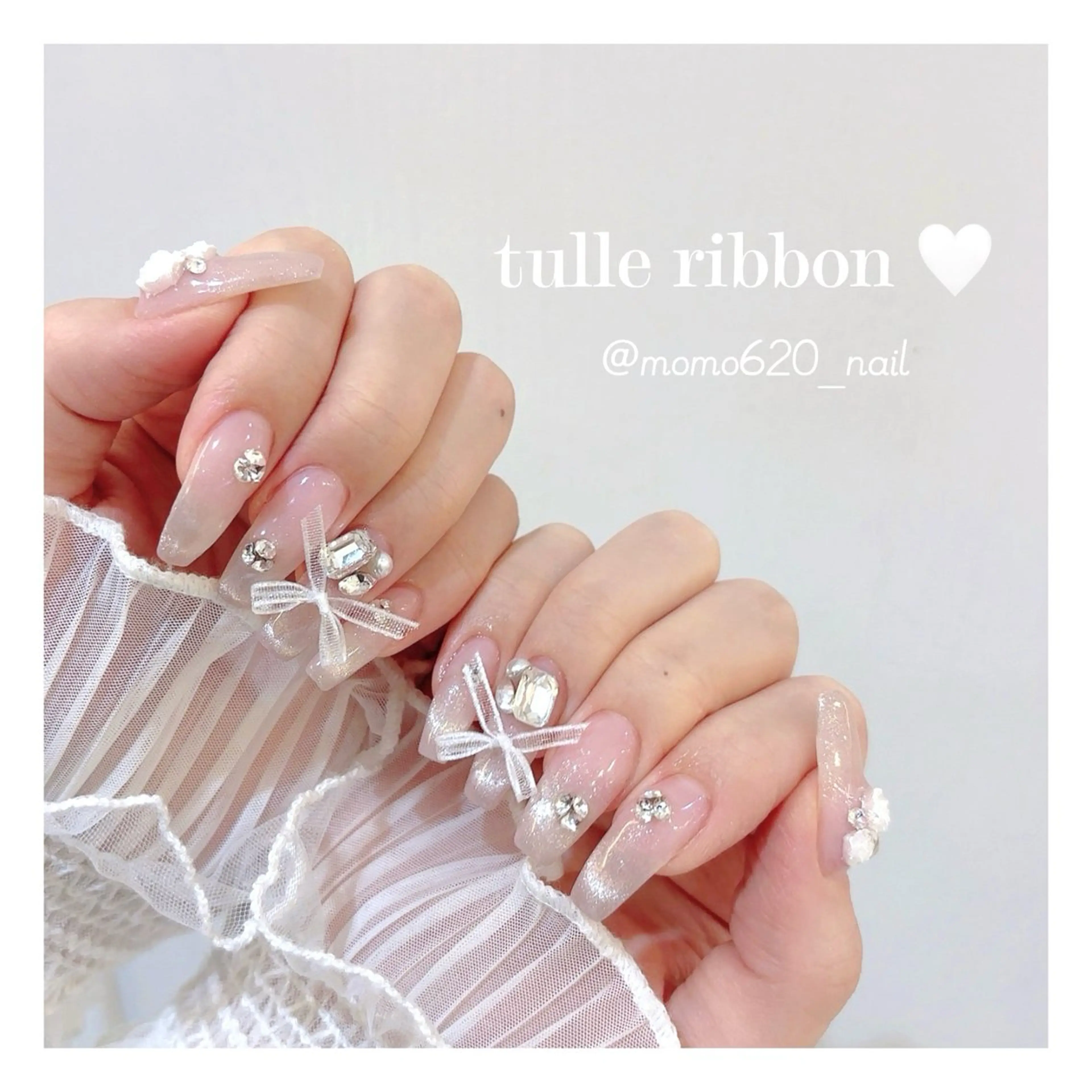 ネイル フレンチネイル マグネットネイル マグネットフレンチ リボン ハンドネイル nailsalon moca 堀江店所属・moca堀江店 momokaのネイルデザイン