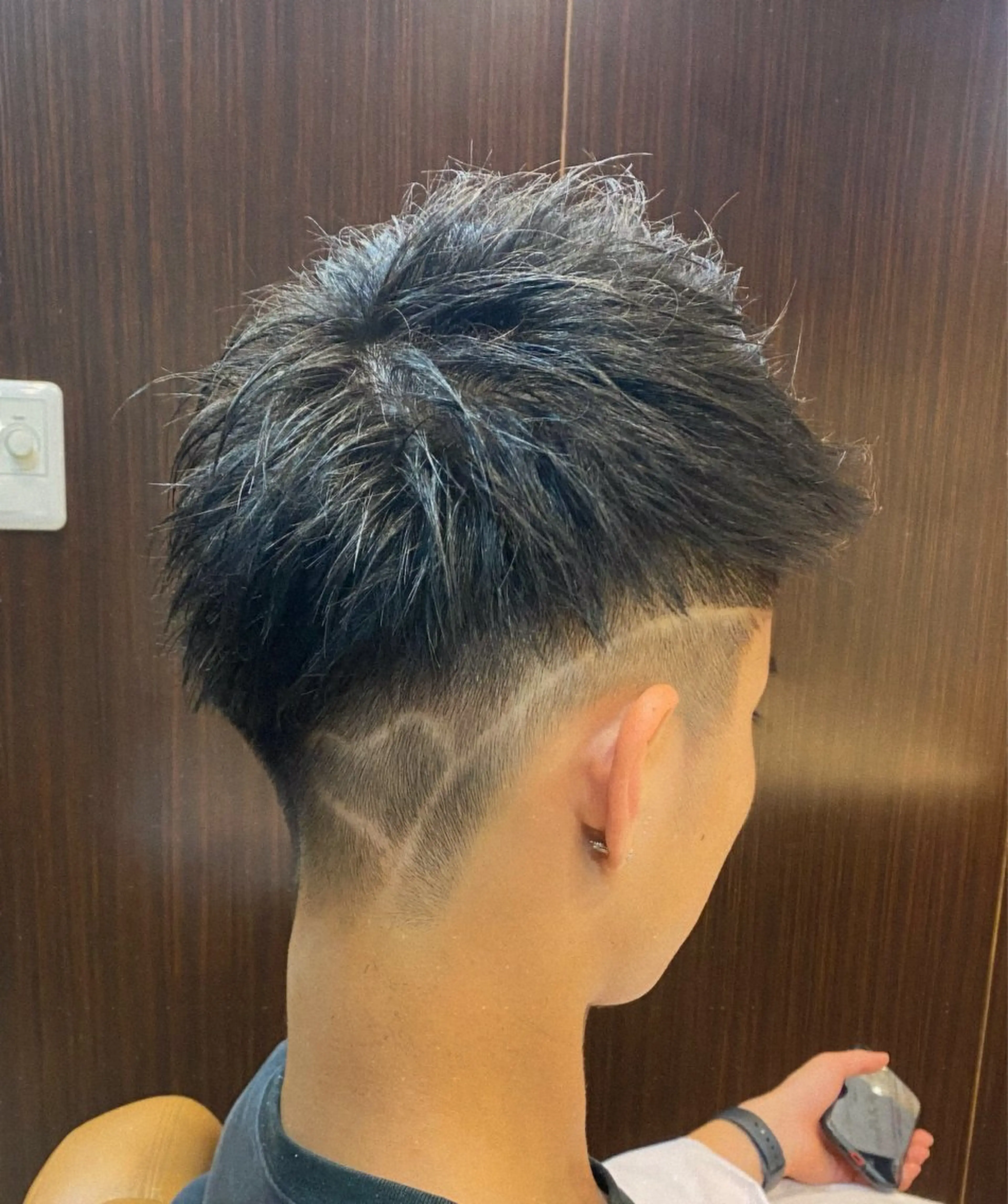 ミディアム 北川 竜也のヘアスタイル