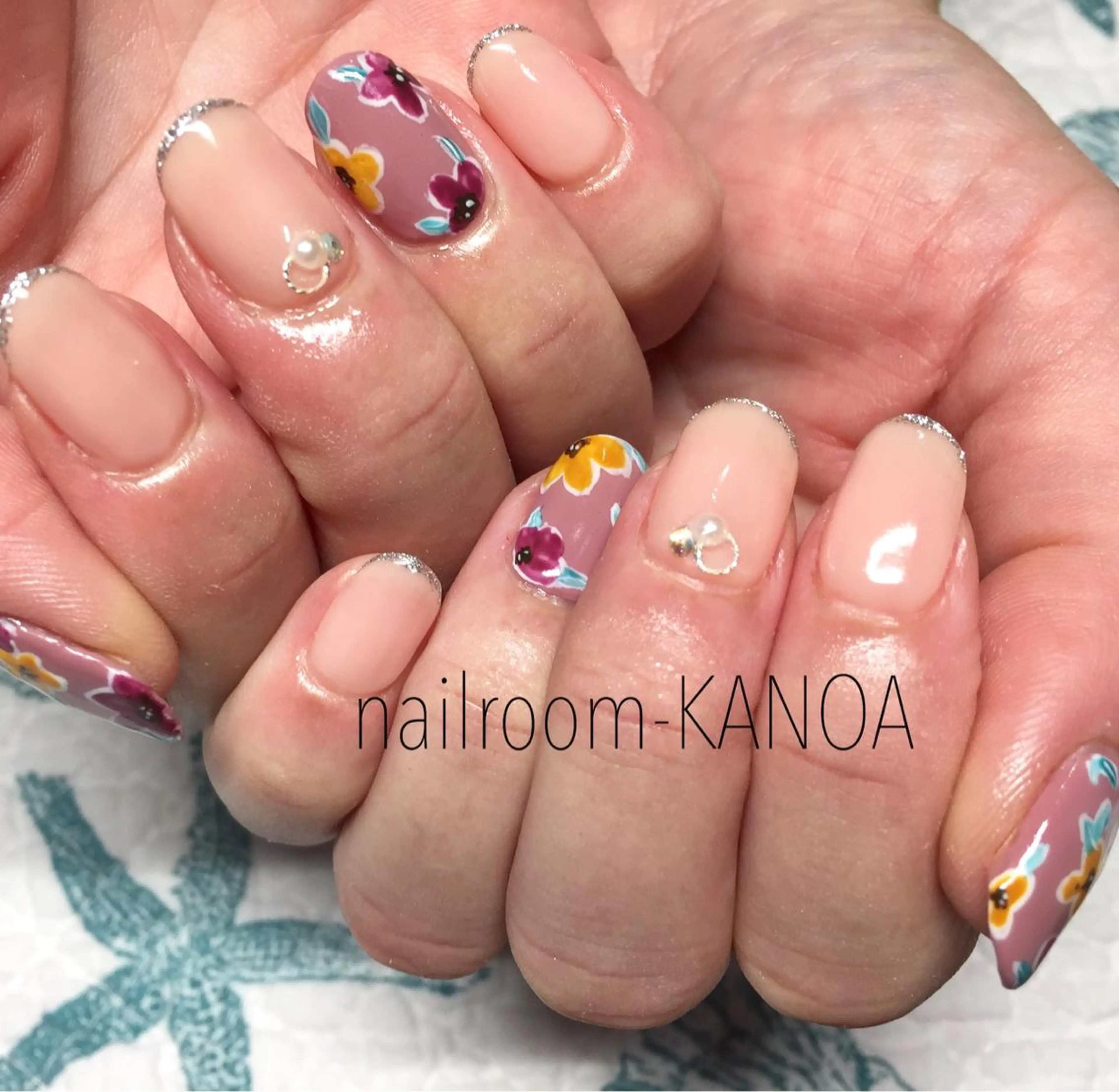 ショート ネイル フラワーネイル nailroom- KANOAのネイルデザイン