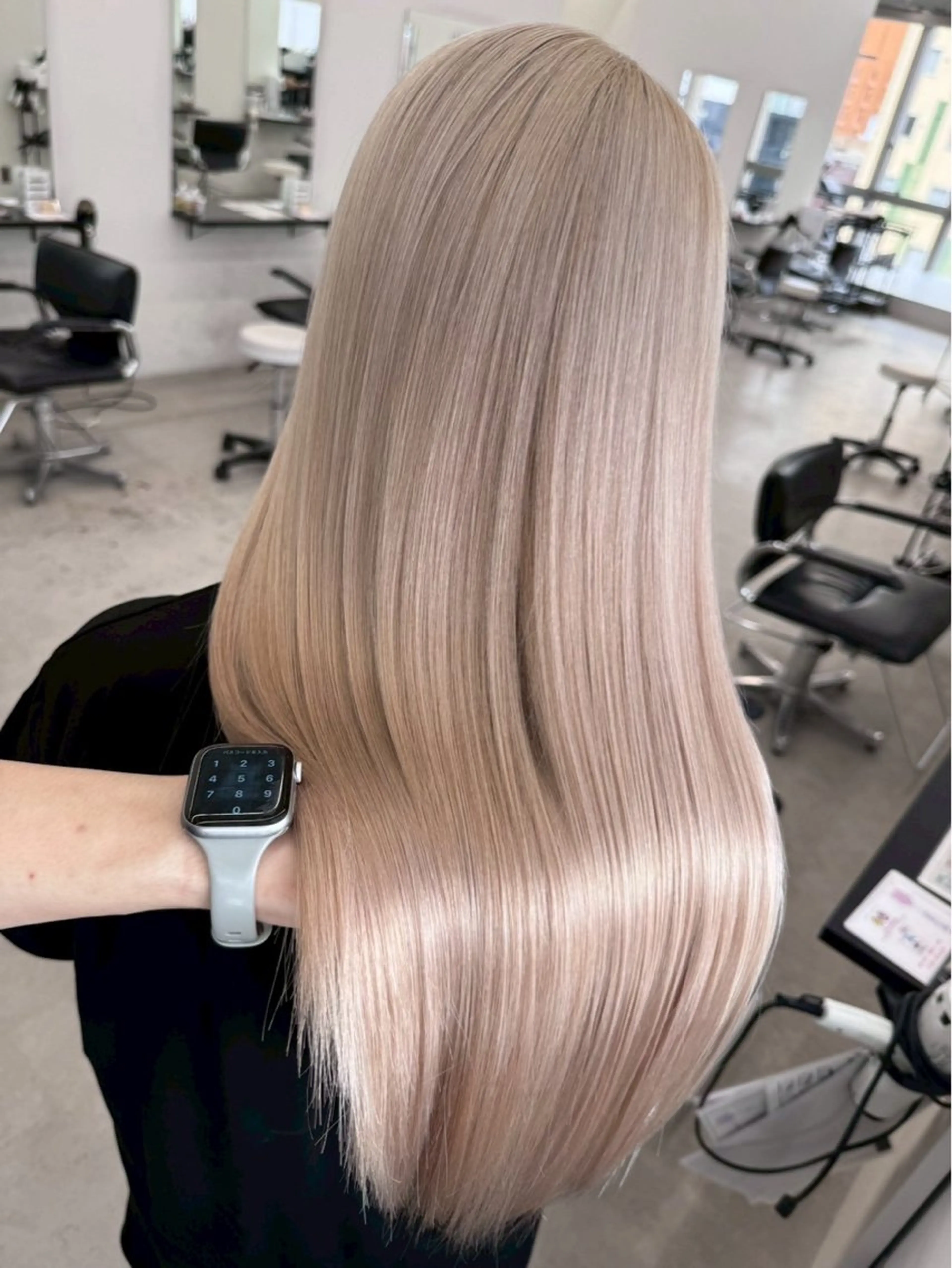 カラー ヘアカラー 和木坂 日美のヘアスタイル