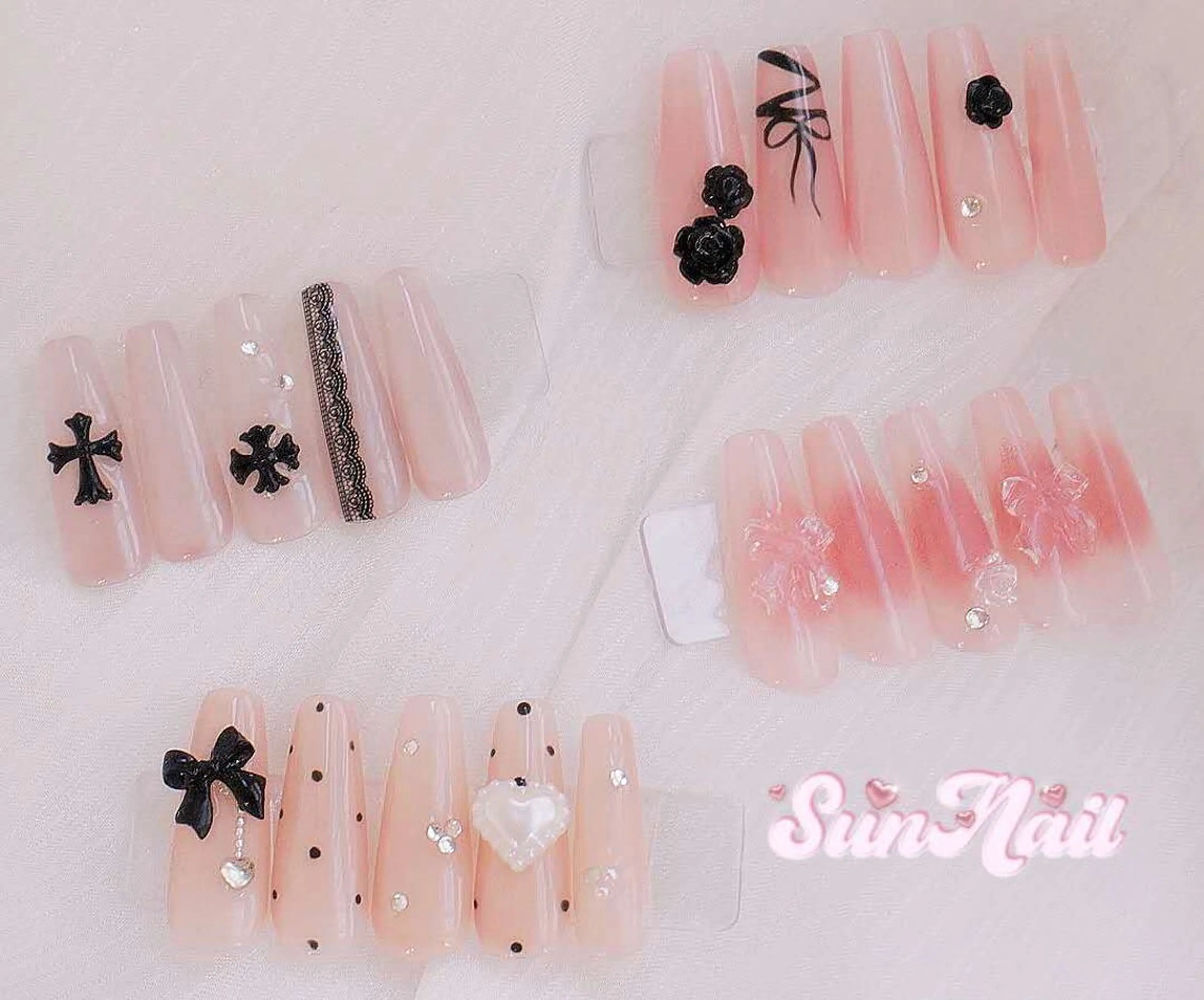 ネイル チークネイル 長さ出し フラワーネイル フレンチネイル ガーリー sun nail池袋 モデル募集のネイルデザイン