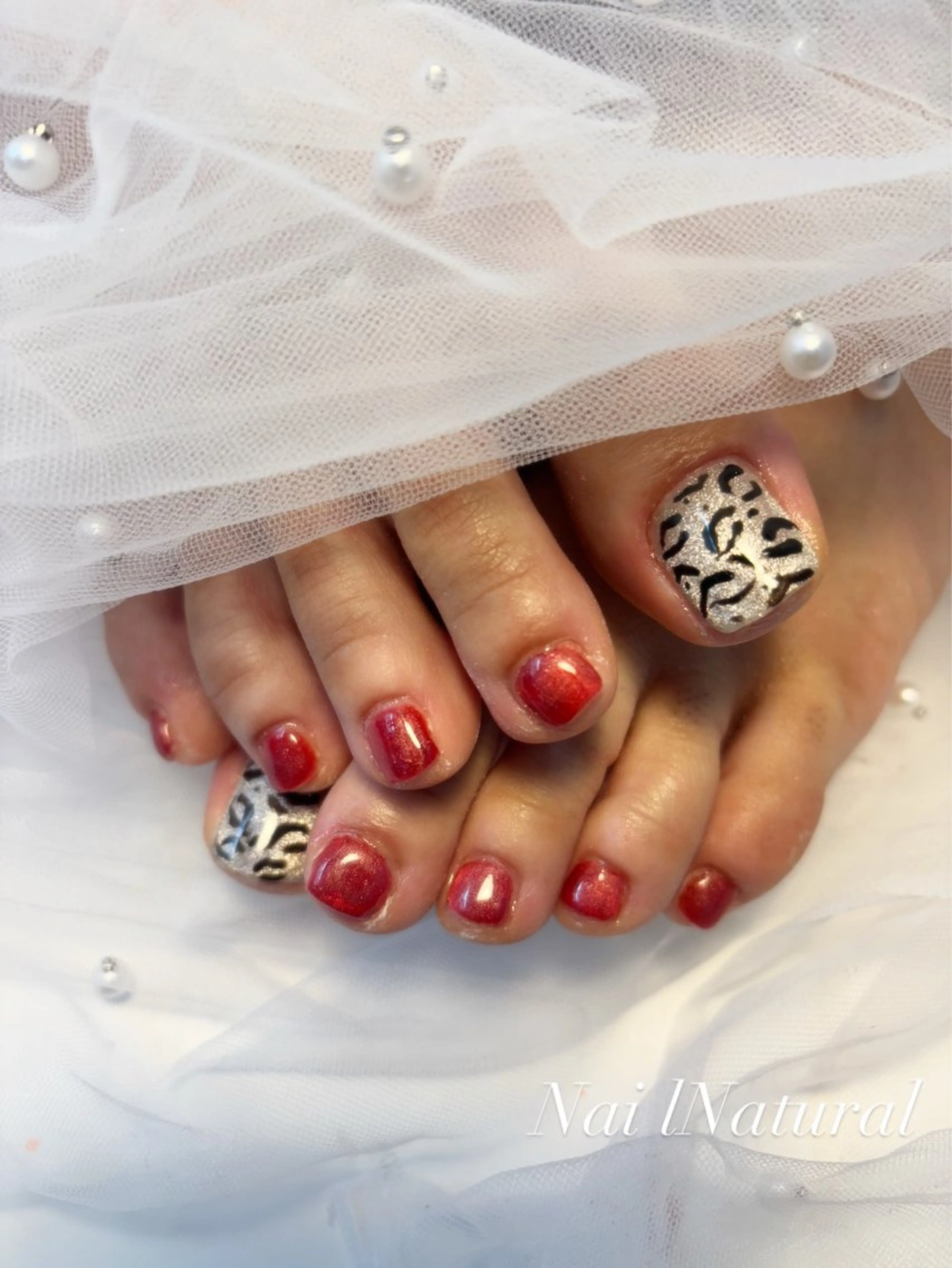 ネイル フラッシュネイル フットネイル フレンチネイル ジェルネイル ガラスフレンチ フットネイル Nail salon Natulalのネイルデザイン