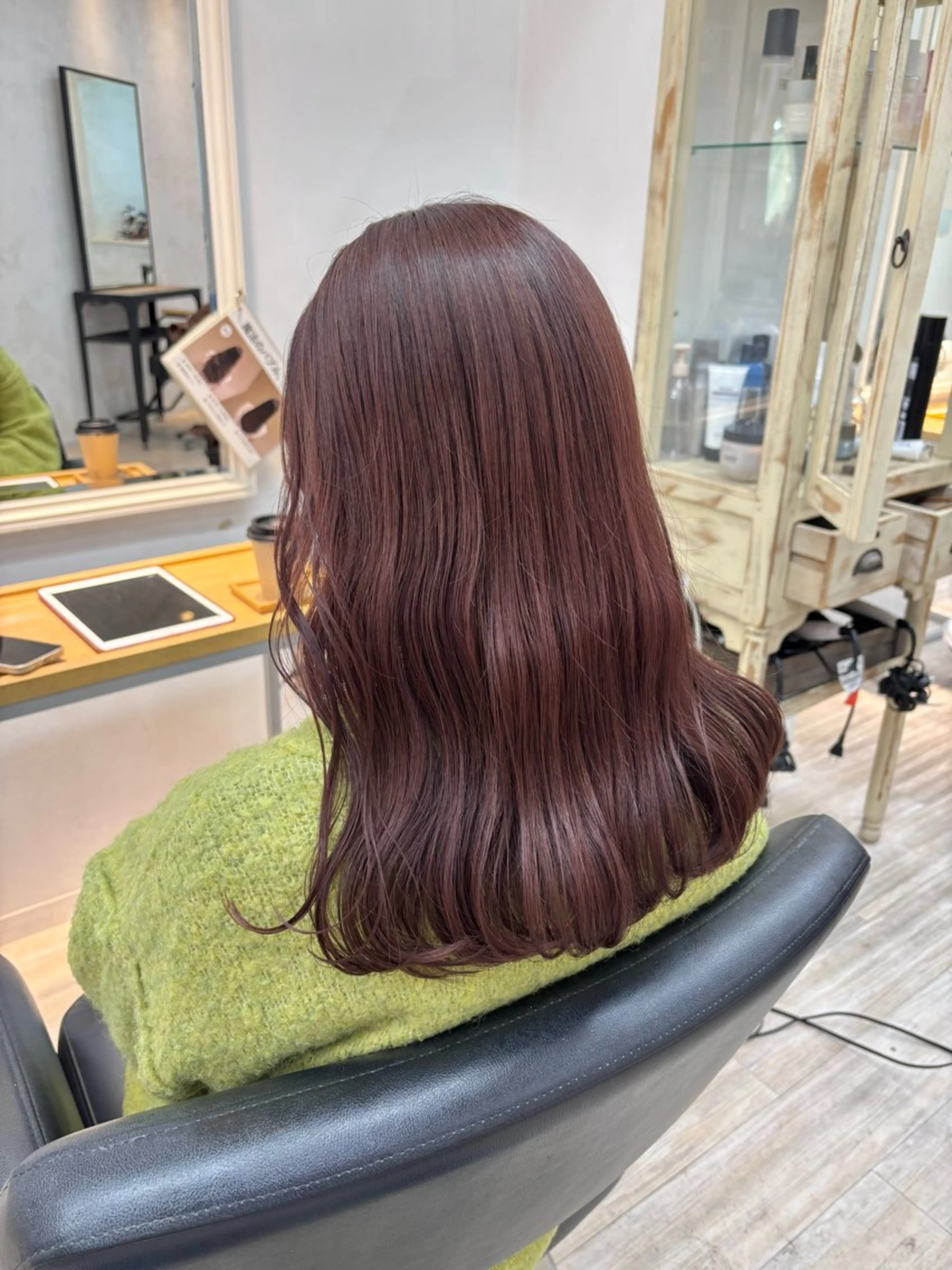 セミロング カット ヘアカラー トリートメント くさかみさき🌼暖色 /耳つぼ/オタク🌼のヘアスタイル