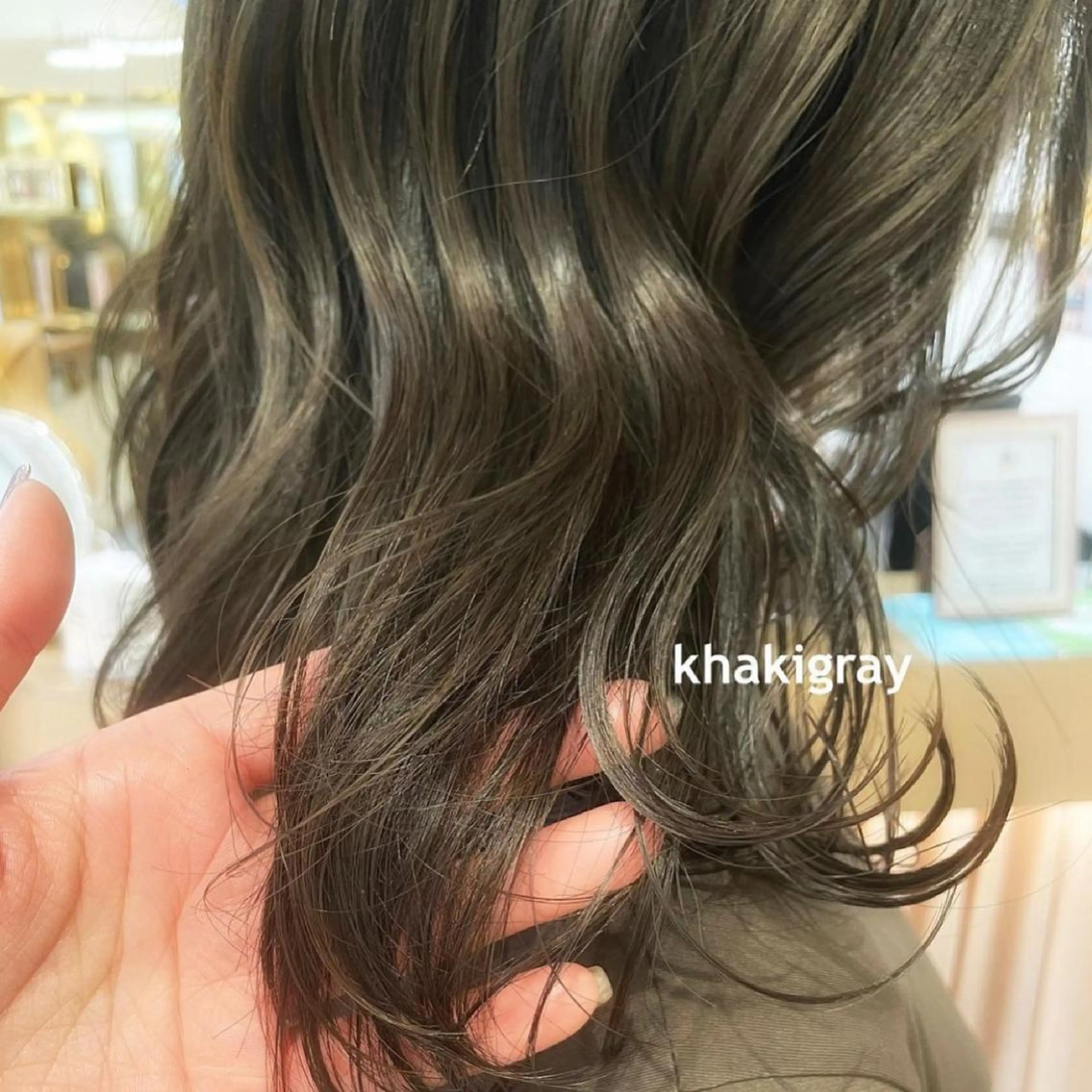 ミディアム カット ヘアカラー トリートメント ♥️ブリーチ/ボブ/ レイヤー♥️maiのヘアスタイル