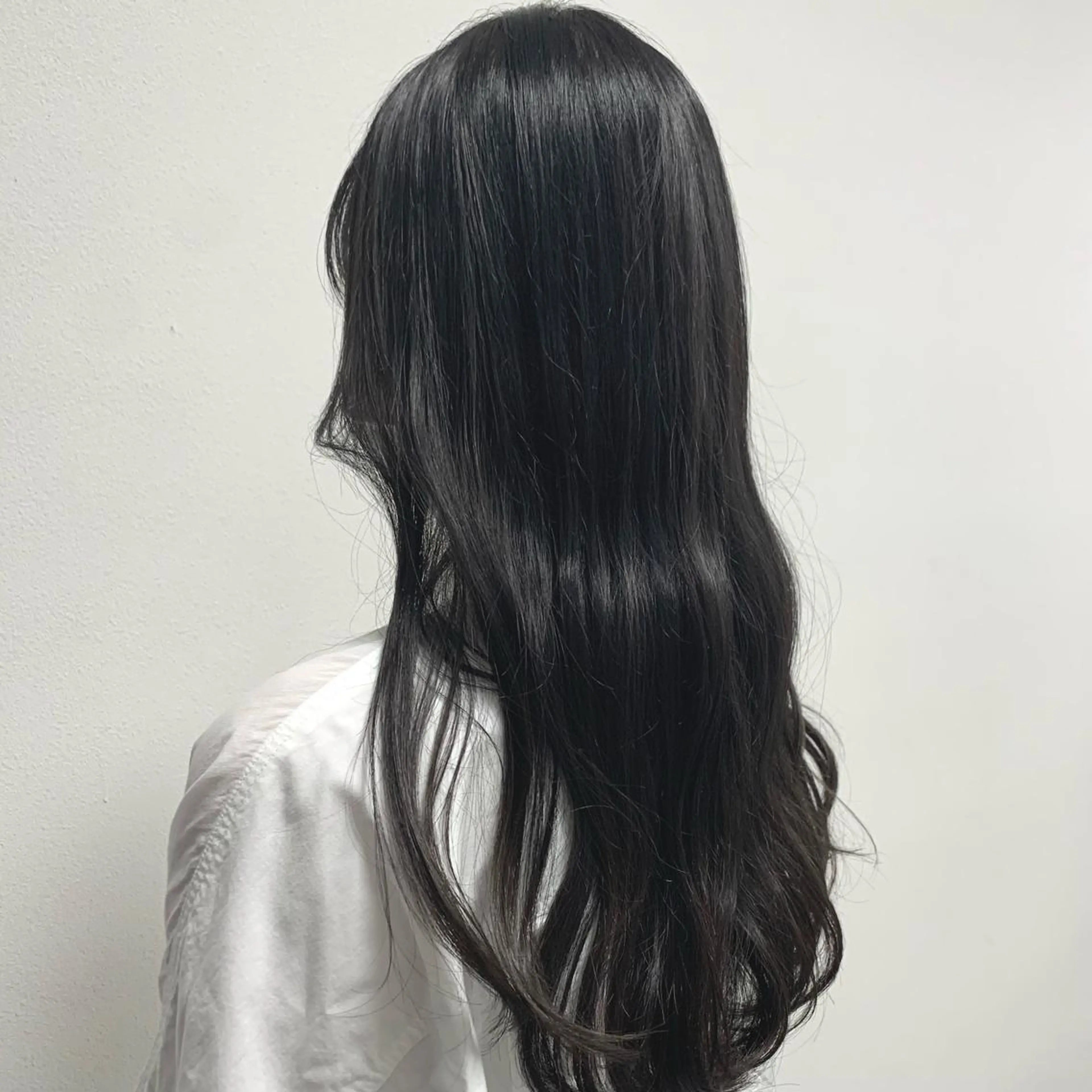 ロング カラー 透明感カラー グレージュ シアーグレージュ 村田 来倖のヘアスタイル