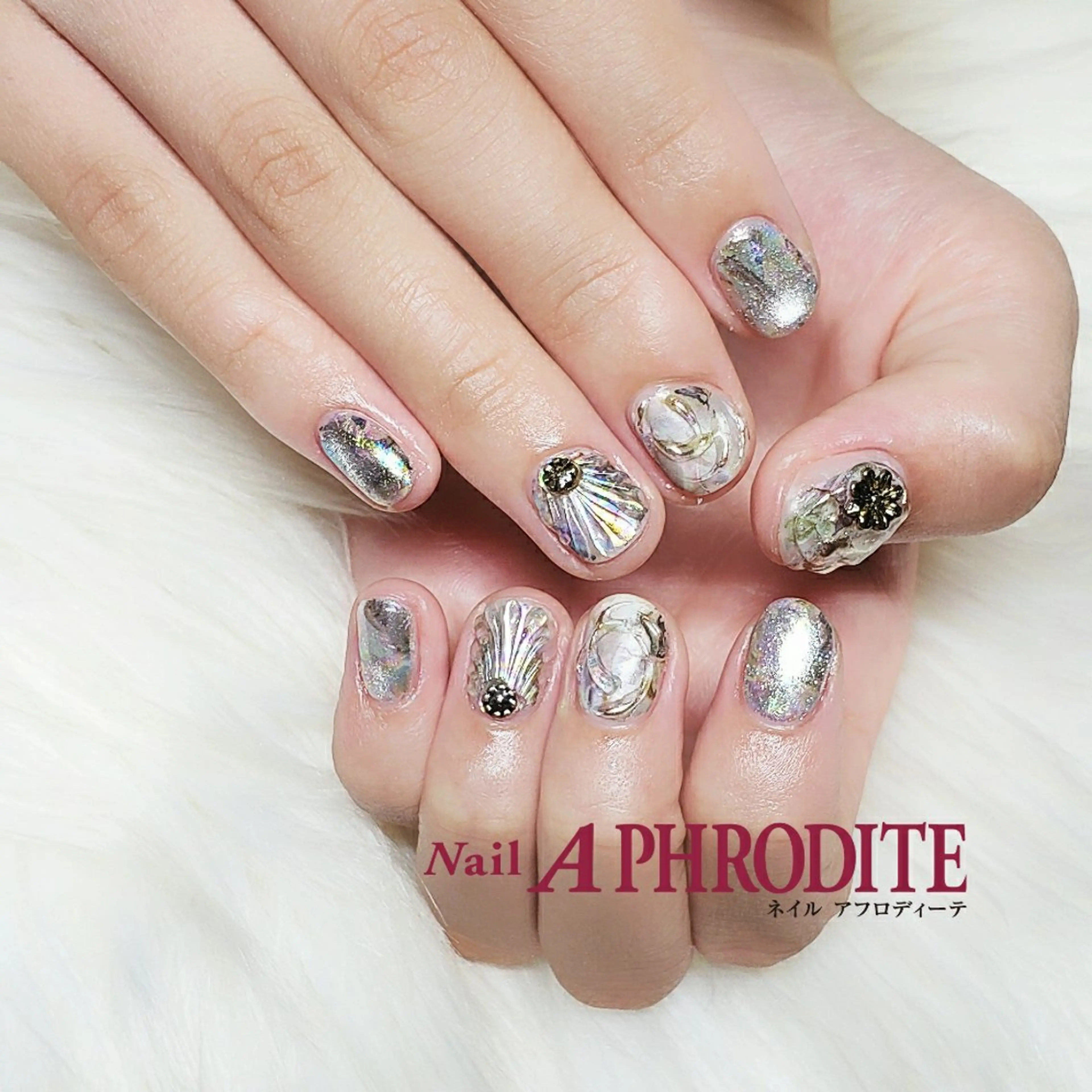 ネイル ジェルネイル ニュアンスネイル スカルプネイル ソフトジェル ネイルチップ ハンドネイル Nail Aphroditeのネイルデザイン