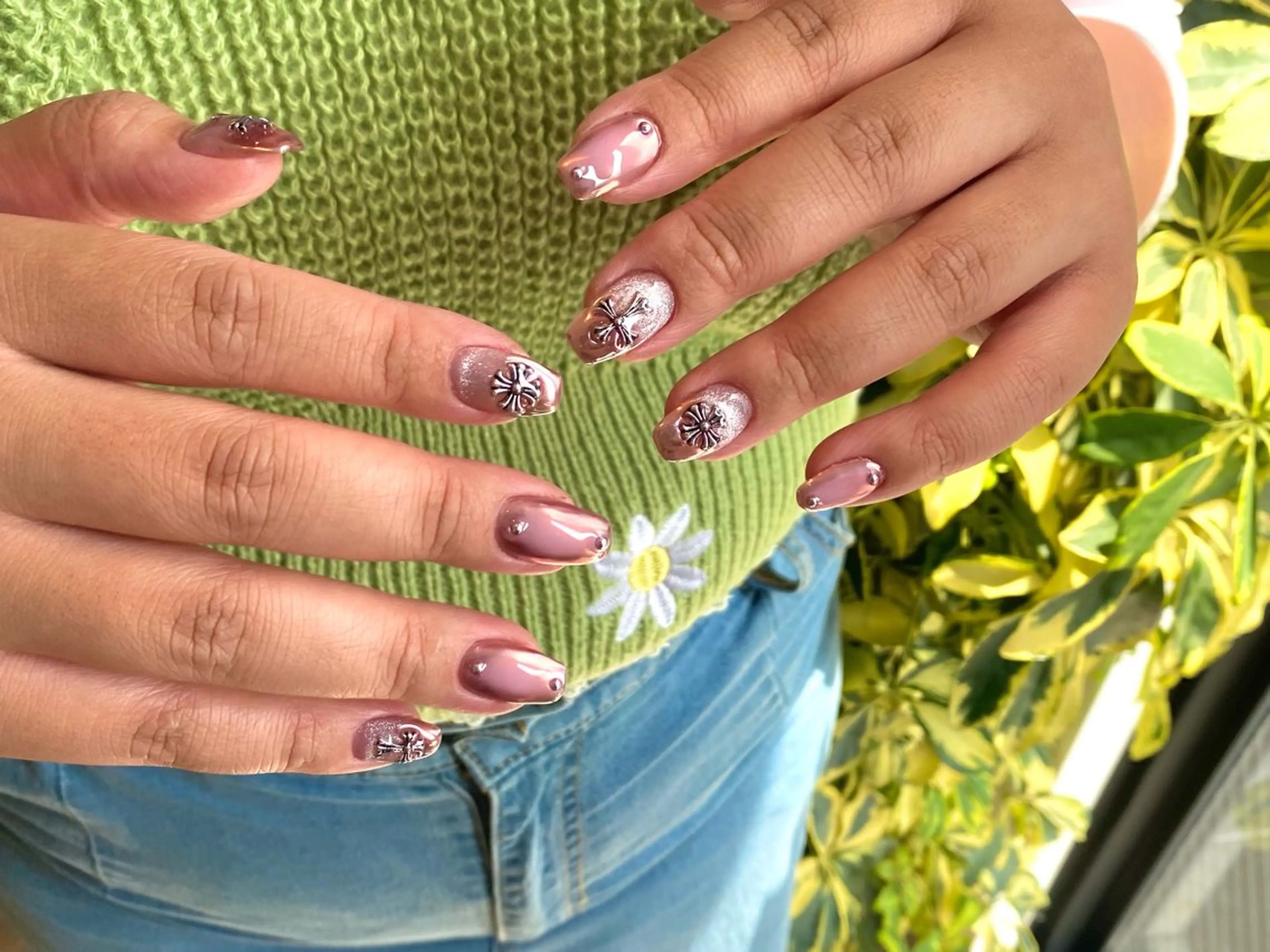 ネイル グラデーション ミラーネイル ハンドネイル STAR RIVER【スターリバー】所属・MIKI🌼STAR RIVER⭐️🌈のネイルデザイン