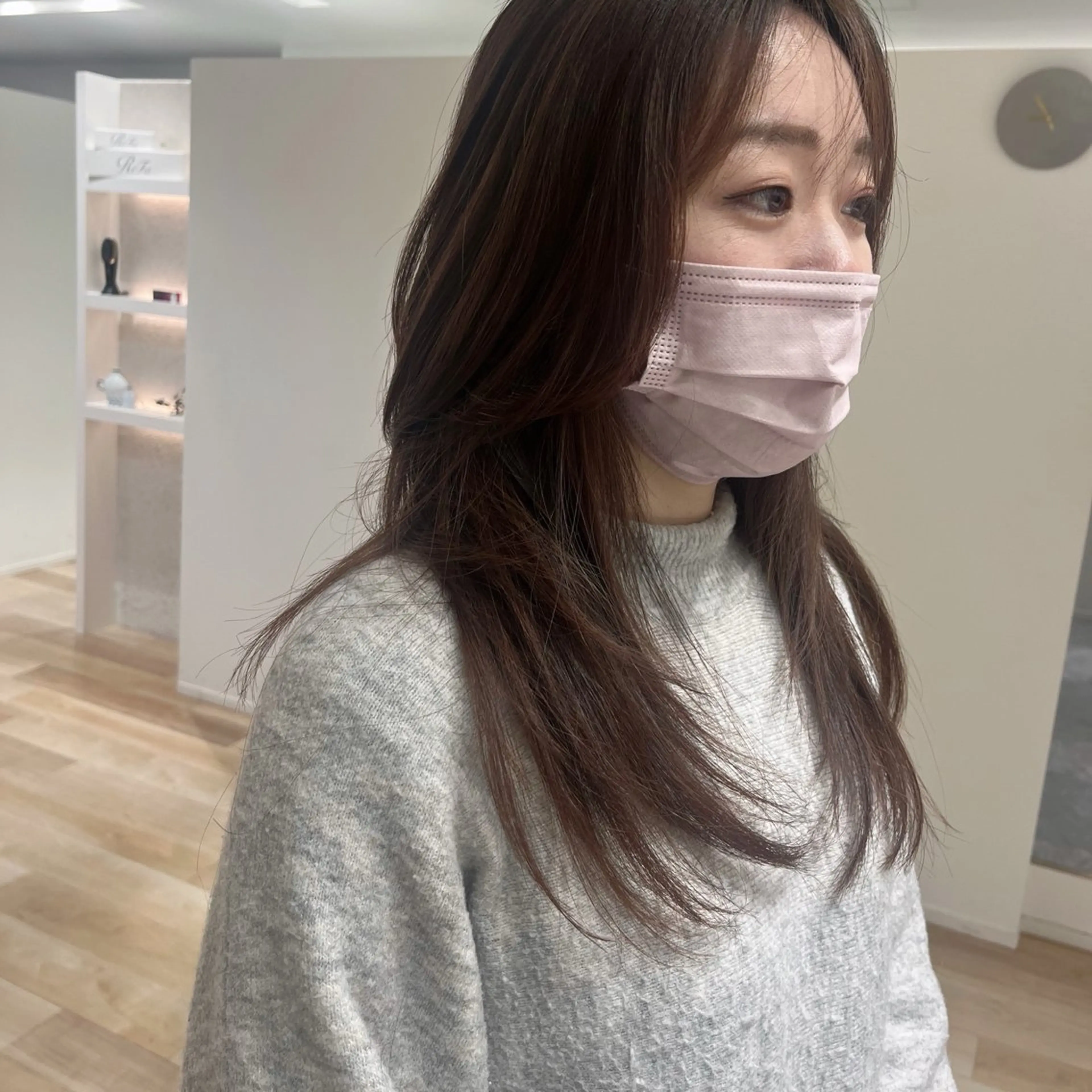 ロング 韓国風ヘア ふんわりレイヤー /Lobec 田代のヘアスタイル
