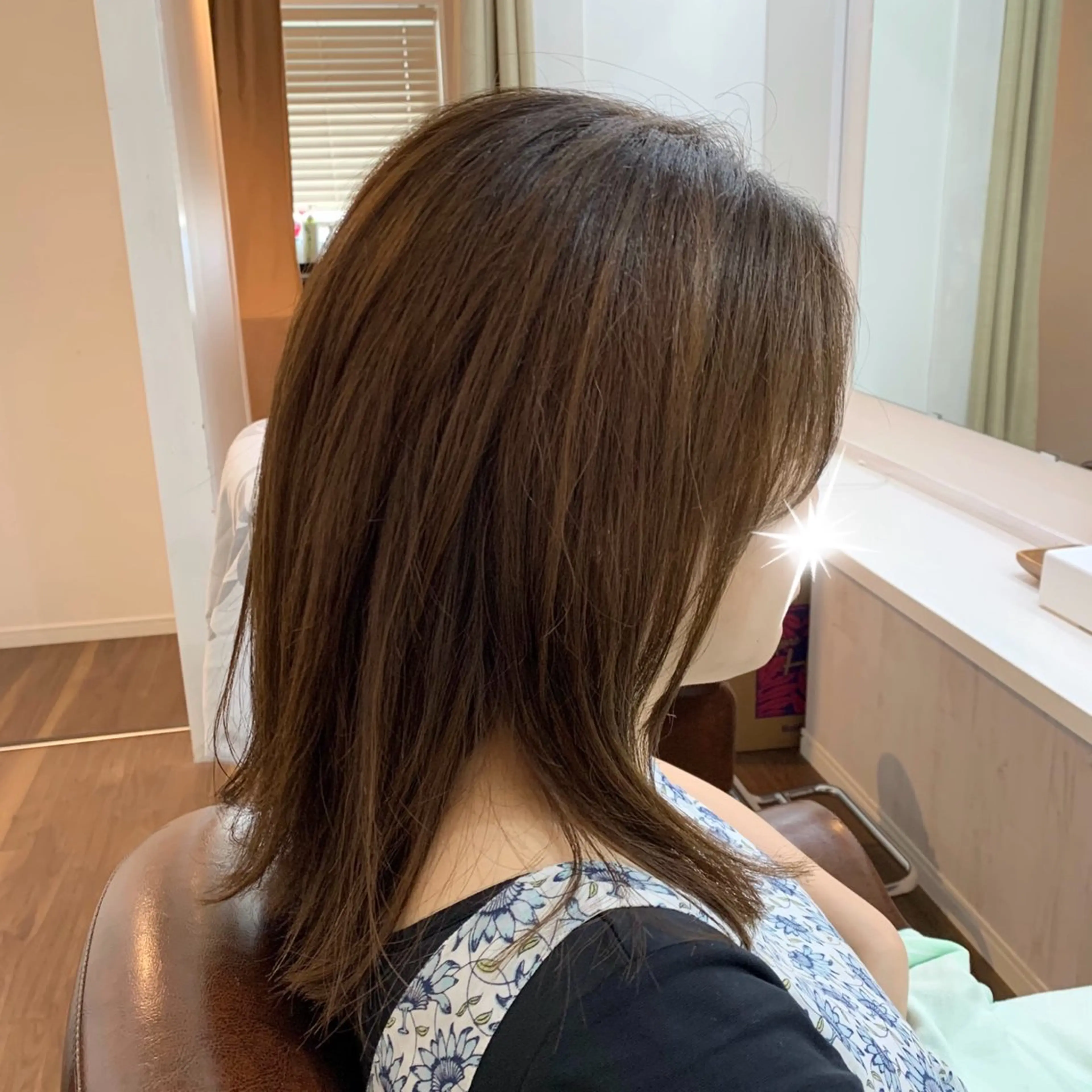 セミロング カラー カット ヘアカラー elua kanekoの眉毛・アイブロウイメージ