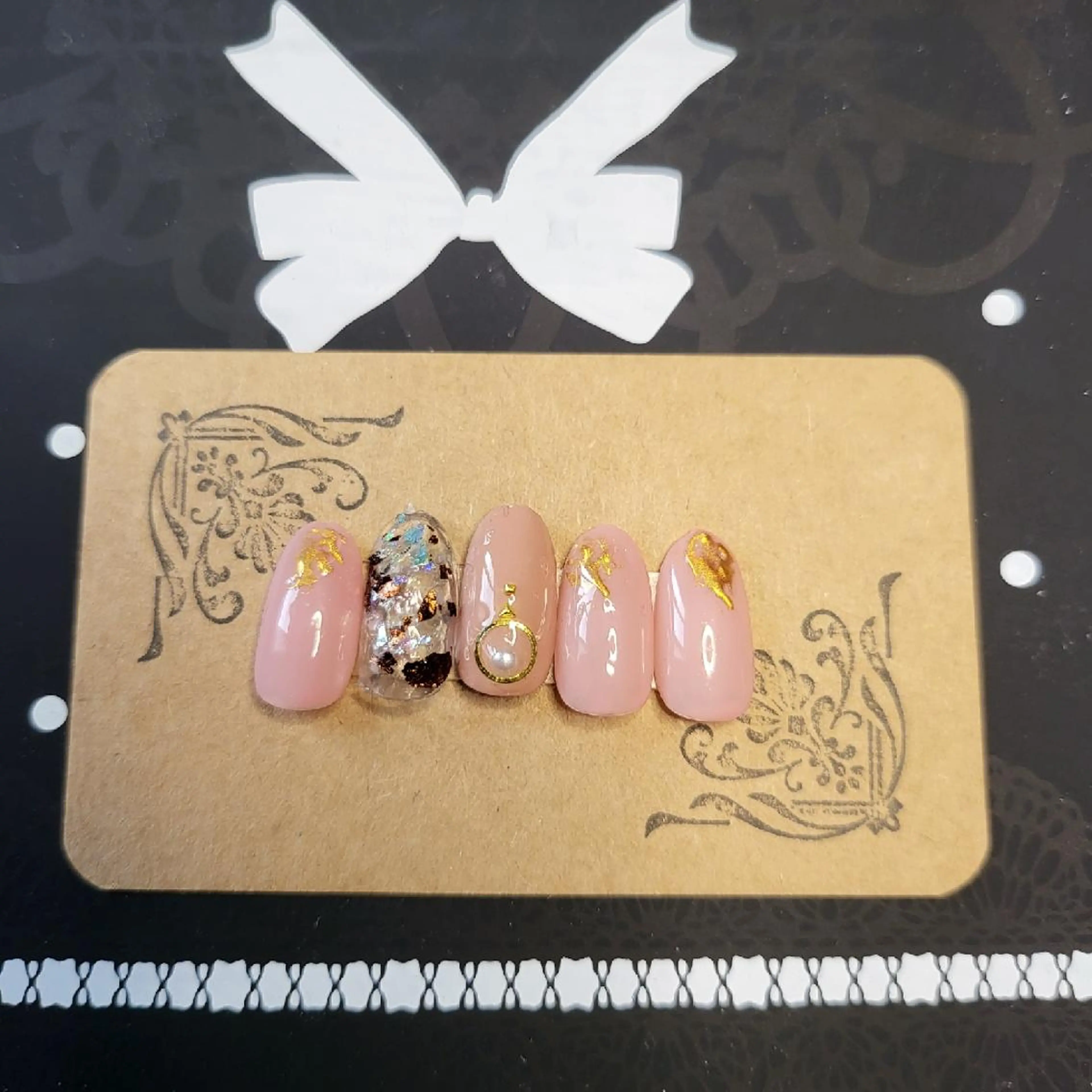 ネイル キラキラネイル シンプルネイル ハンドネイル nail イロドリのネイルデザイン