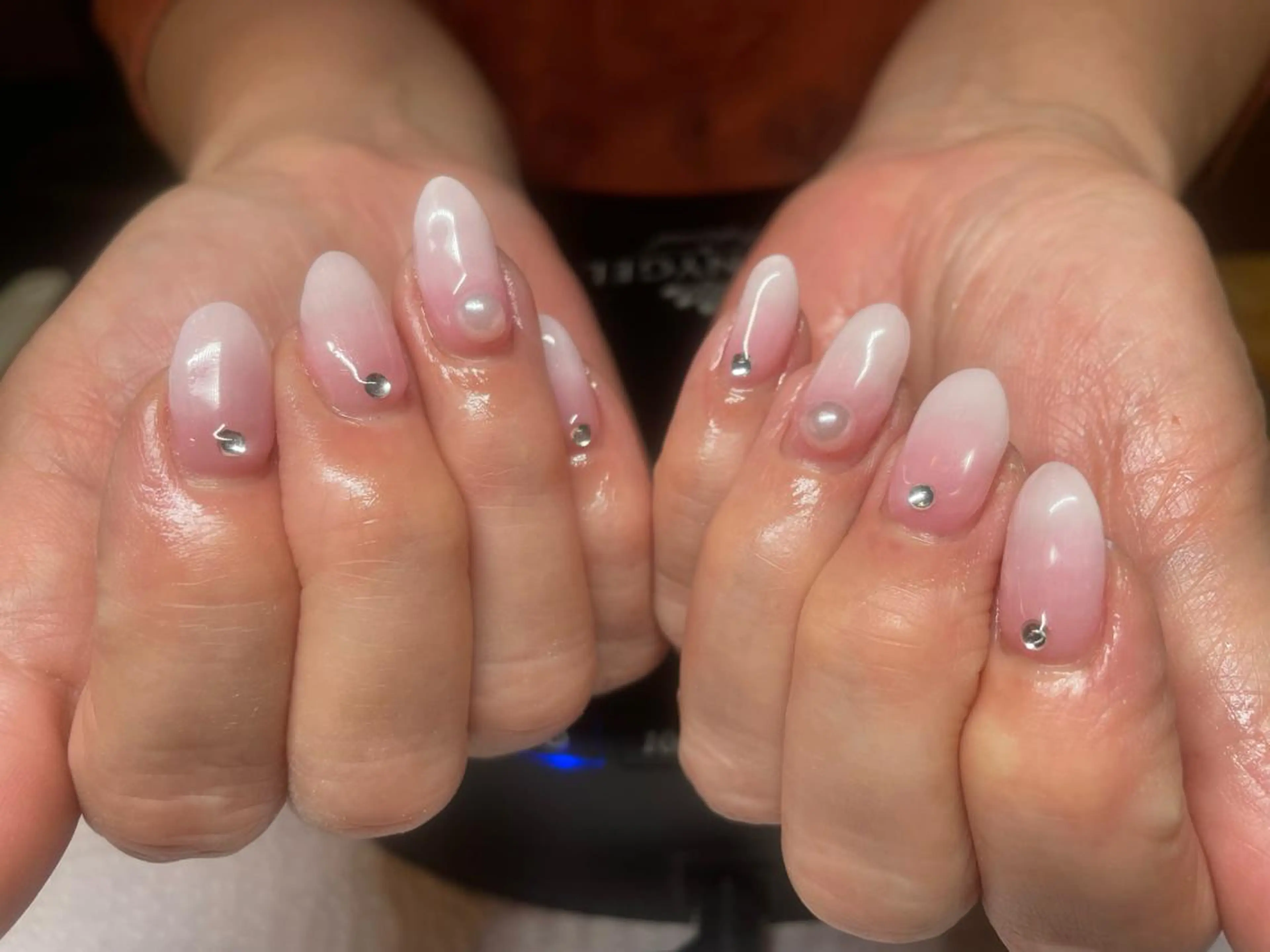 セミロング M. KOTOMIのネイルデザイン