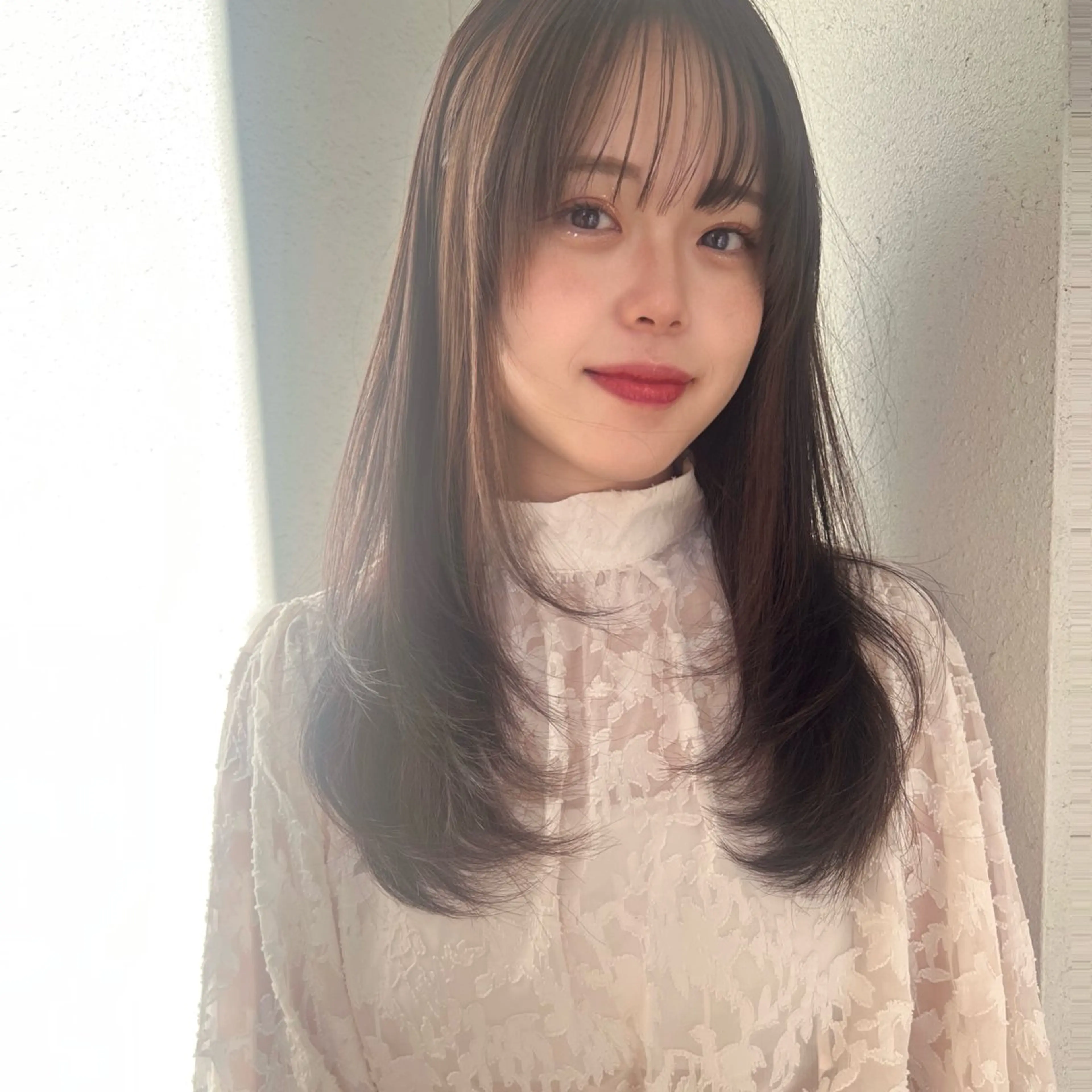セミロング レイヤーカット カット ヘアカラー トリートメント 韓国モテhair🍑 momoのヘアスタイル