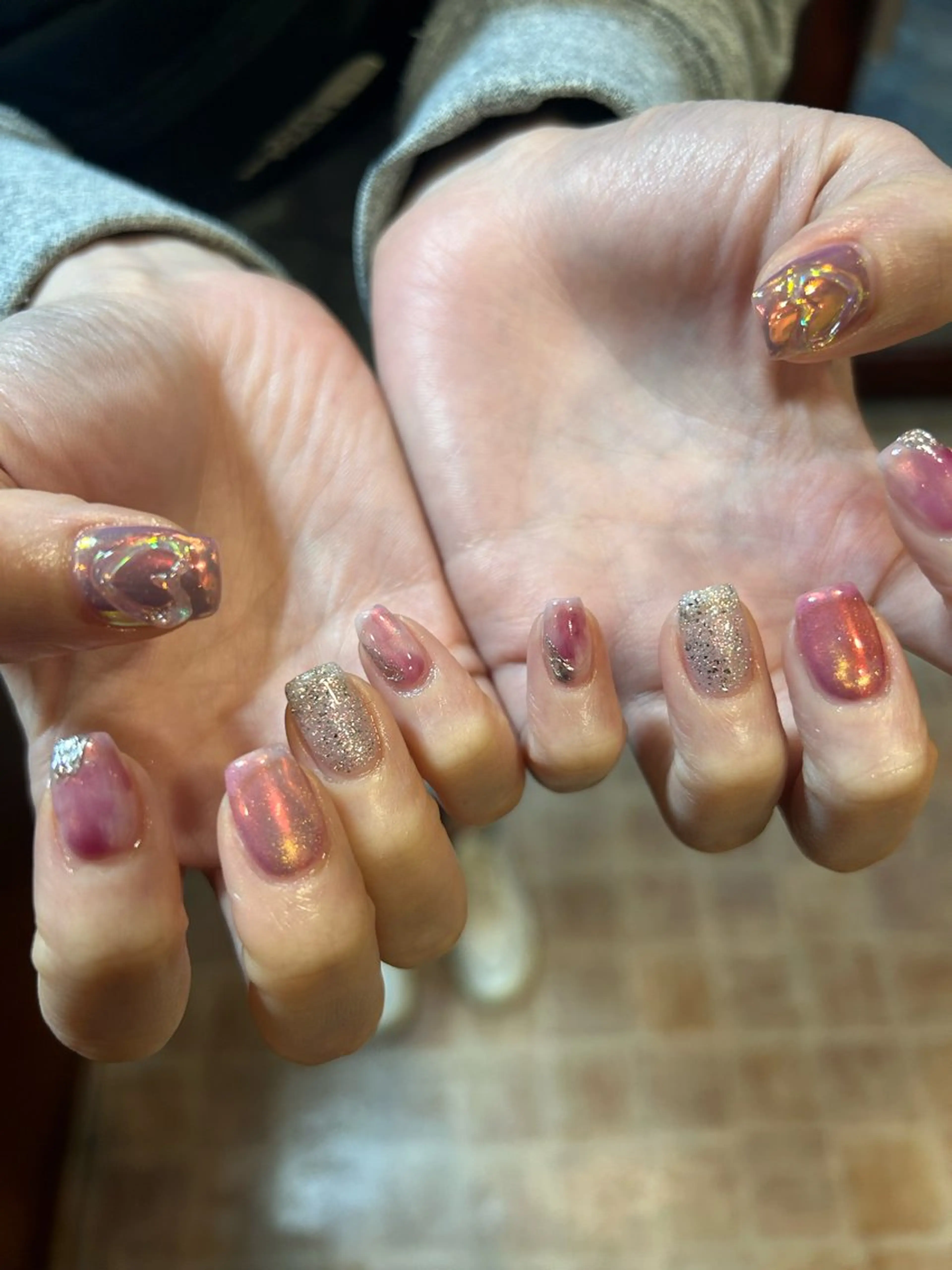 ネイル ハート ニュアンスネイル ピンク ぷっくりネイル ハンドネイル sun.lino所属・小野寺 千尋のネイルデザイン