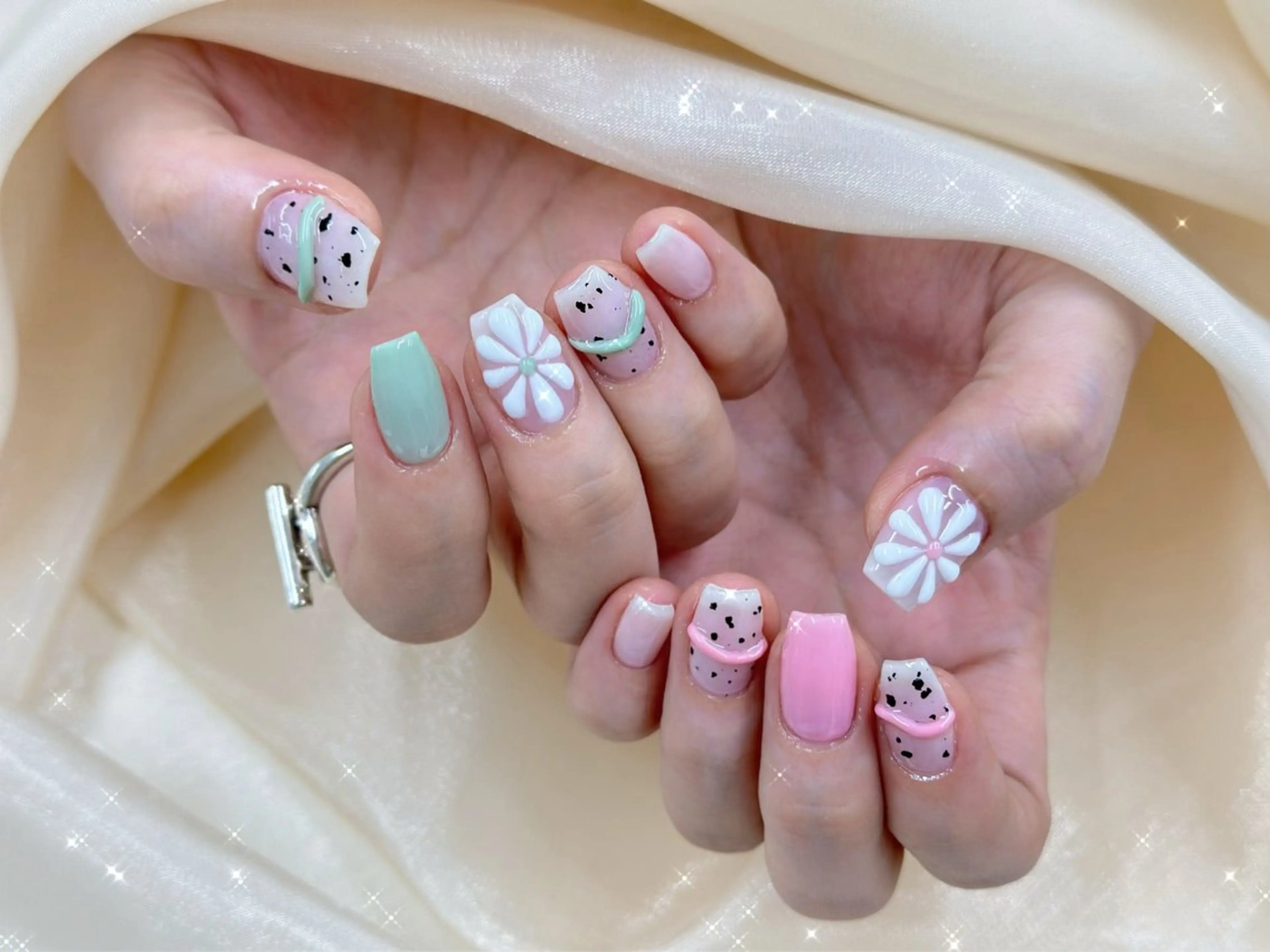 ネイル ハンドネイル ハンドケア nail salon pause✨のネイルデザイン
