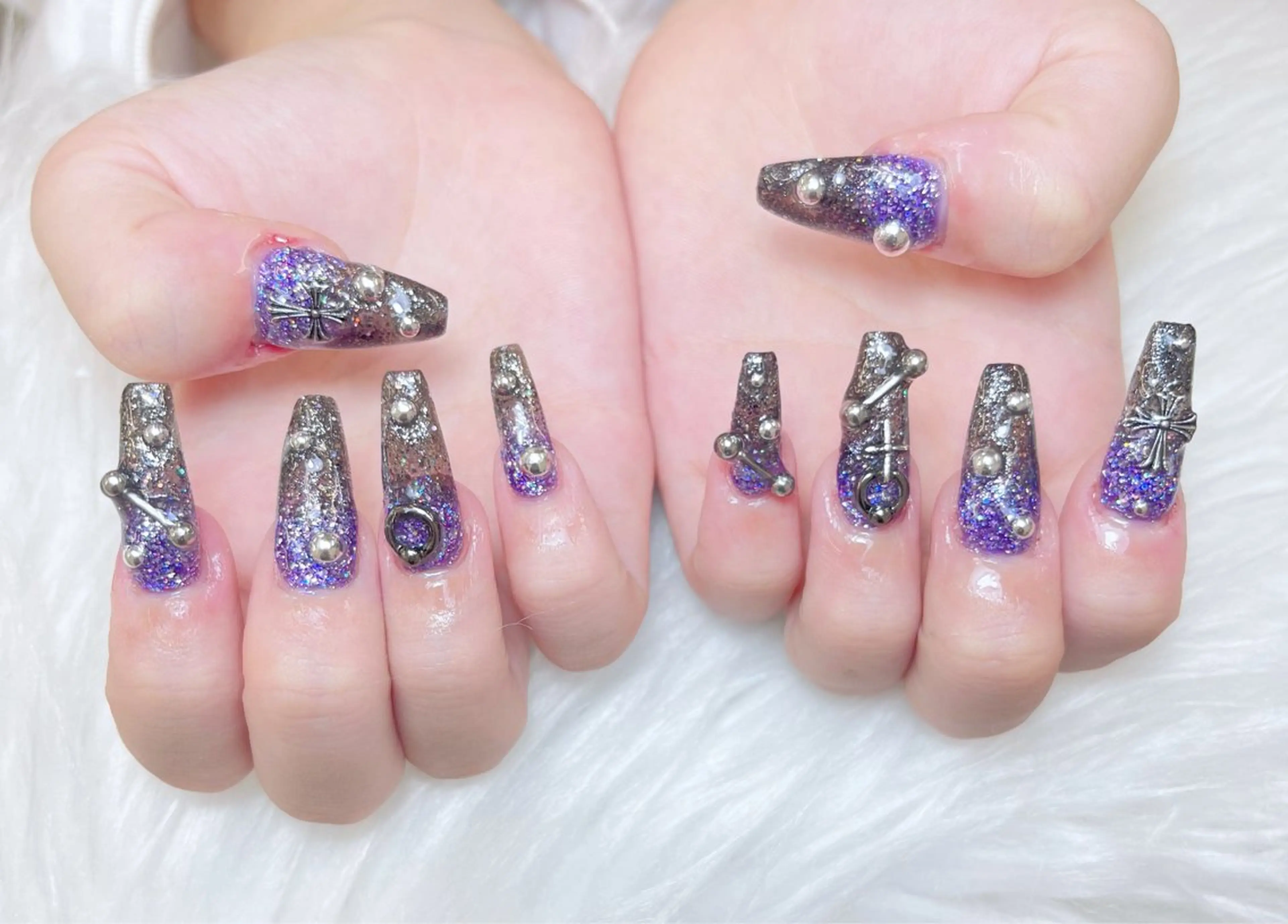 ネイル 成人式 ロングネイル マグネットネイル 大理石ネイル(マーブル) リボン ハンドネイル Amee Nailsalon所属・Amee Nailsalonのネイルデザイン