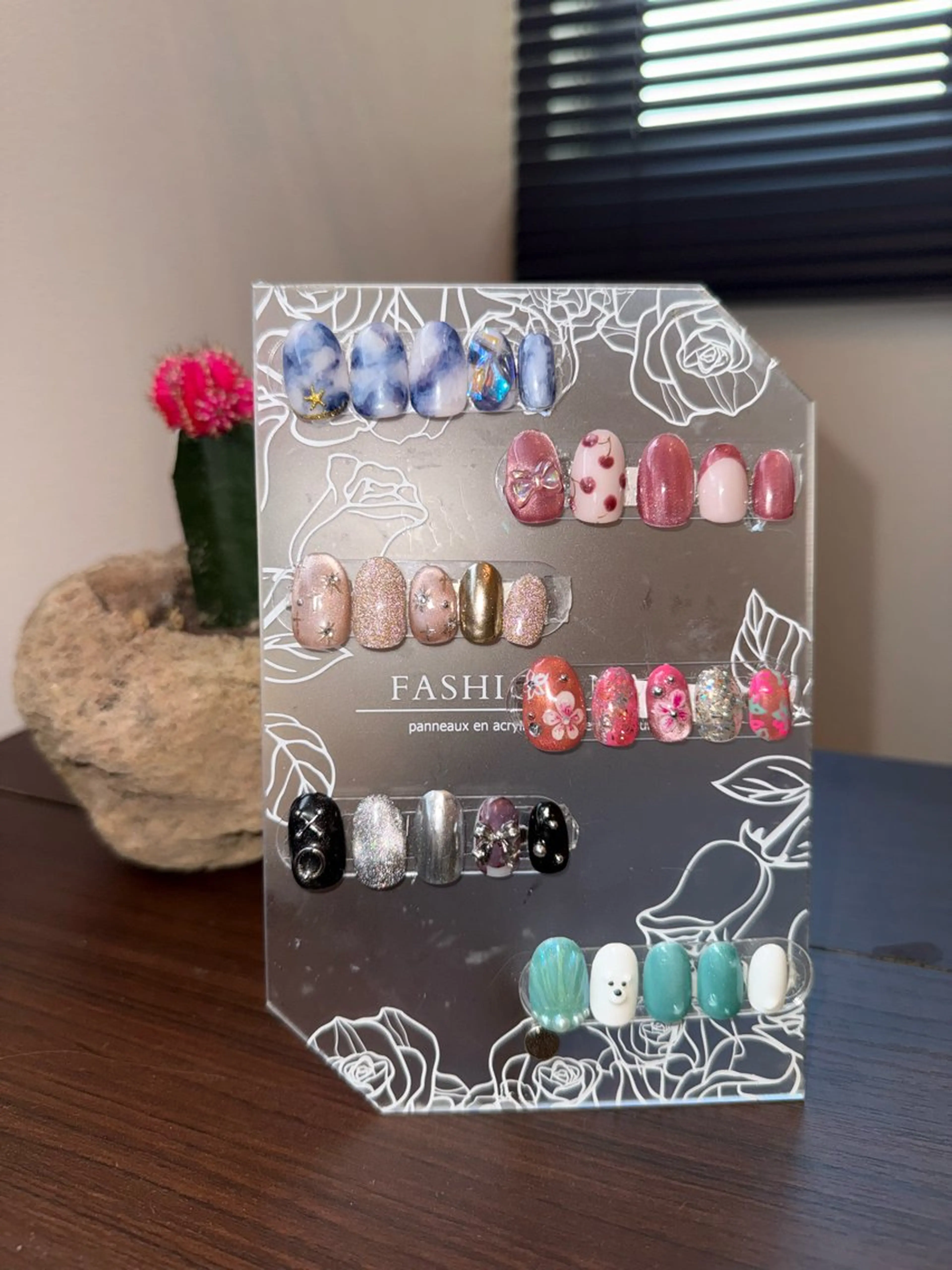 今月のNAIL🤍SALE中の写真