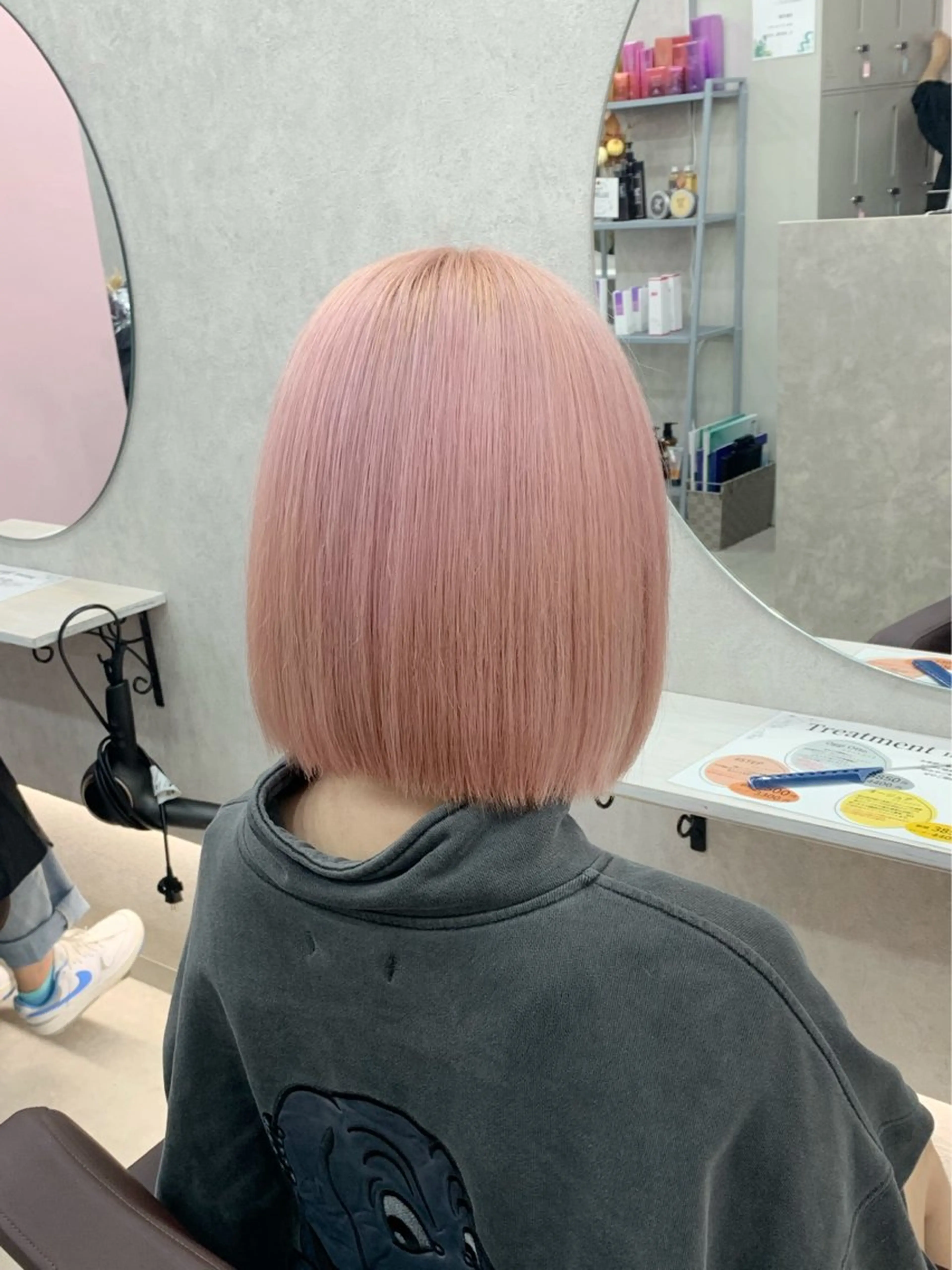 ミディアム カラー ヘアカラー トリートメント ヘッドスパ ハイトーン・ブリーチ ムラ修正　八須　錬のヘアスタイル