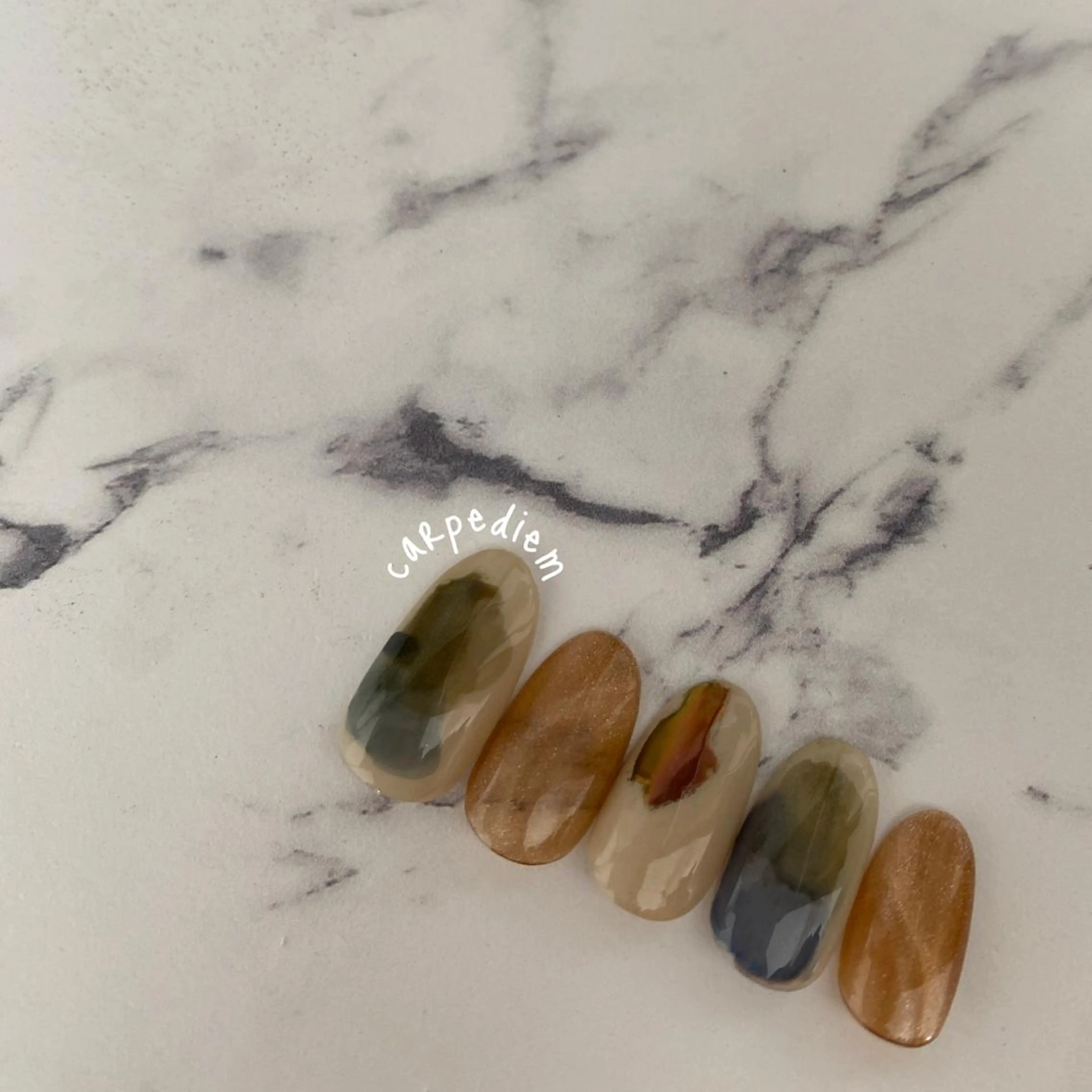 ネイル 城東区ネイルサロン carpediemのネイルデザイン