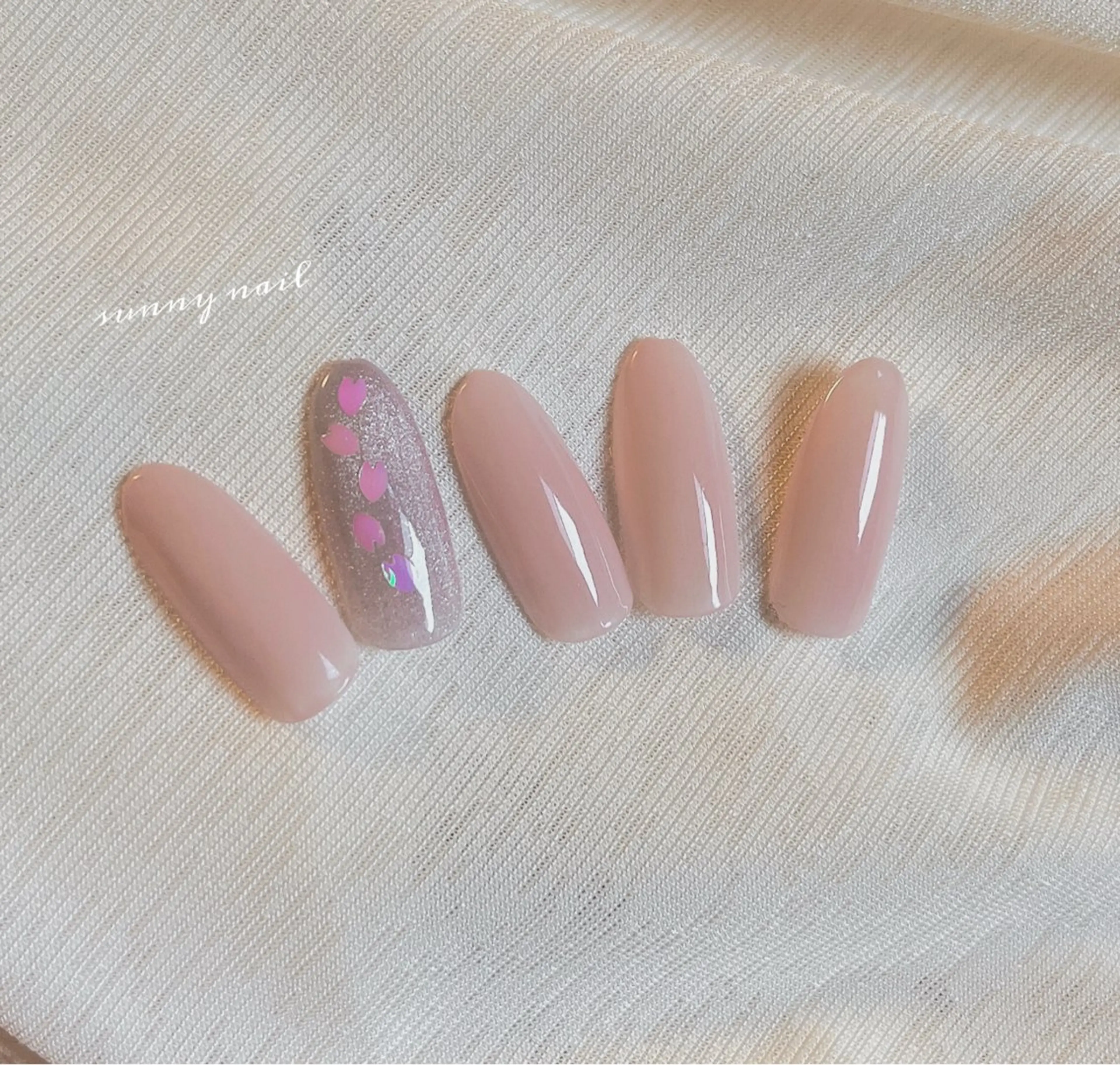 ネイル 桜ネイル ジェルネイル マグネットネイル パラジェル 春ネイル sunny nailのネイルデザイン