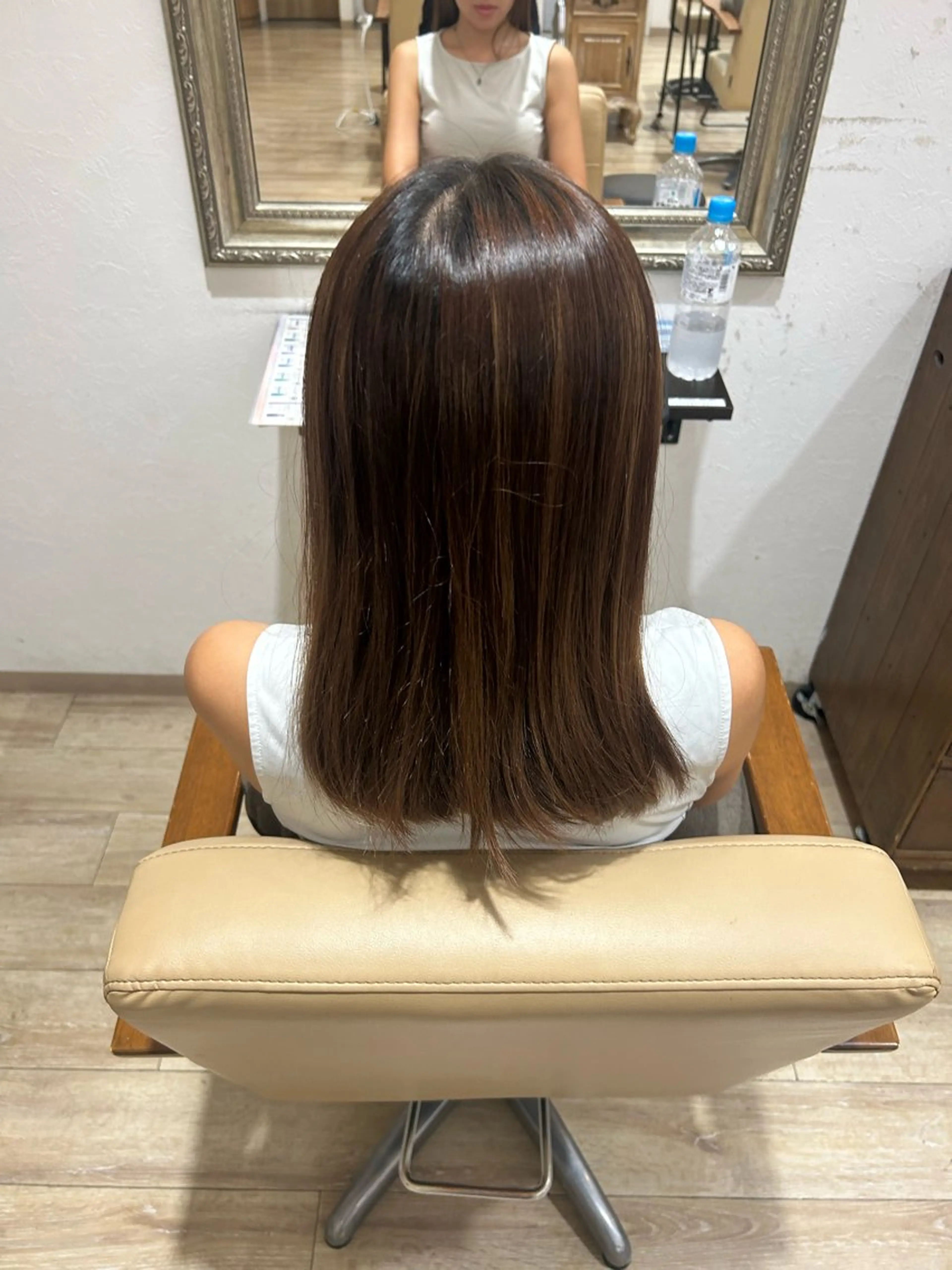 セミロング 神谷 あいりのヘアスタイル
