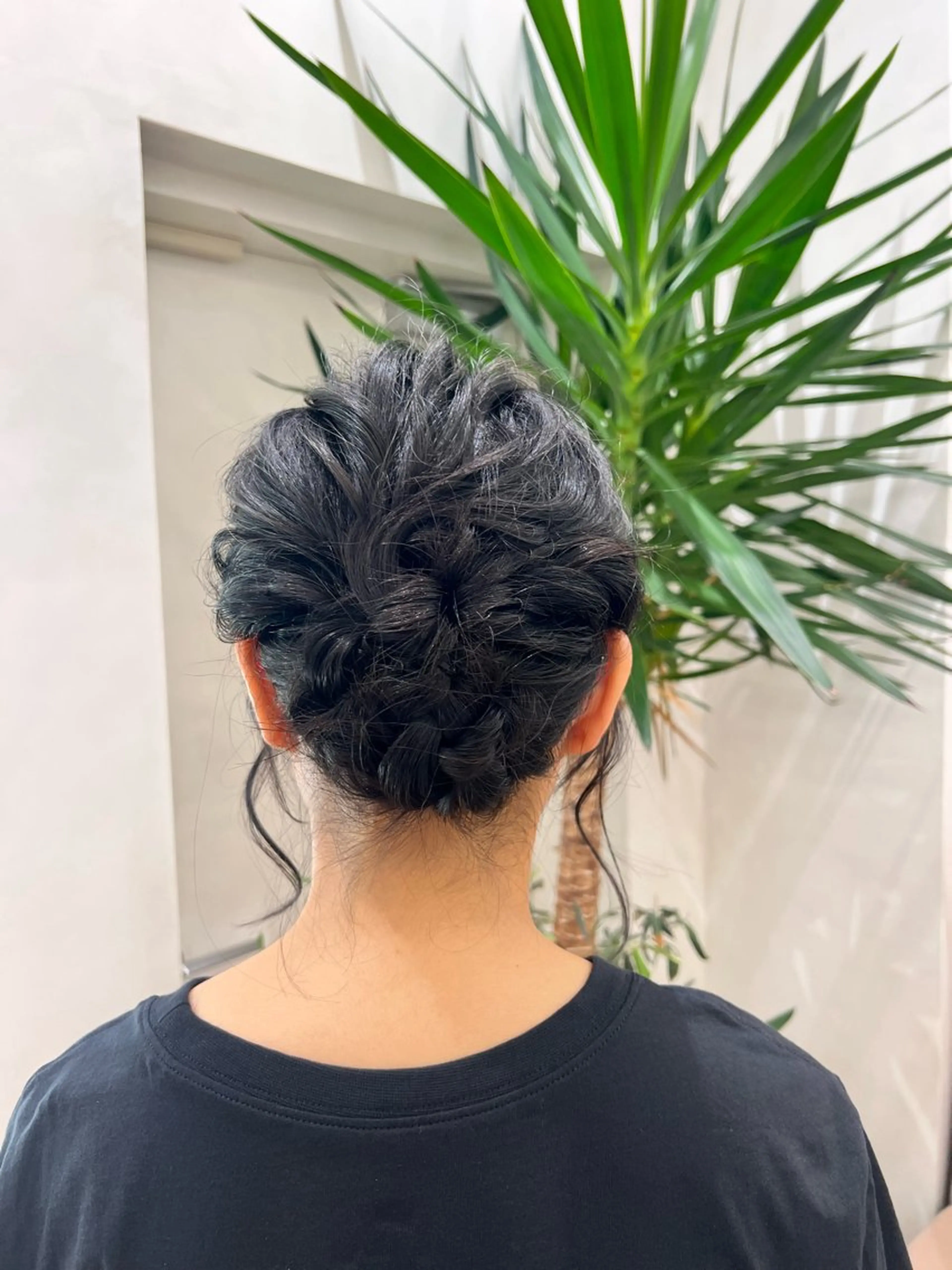 ショート ヘアセット ブリーチカラー 〻髪質改善〻アレンジのヘアスタイル