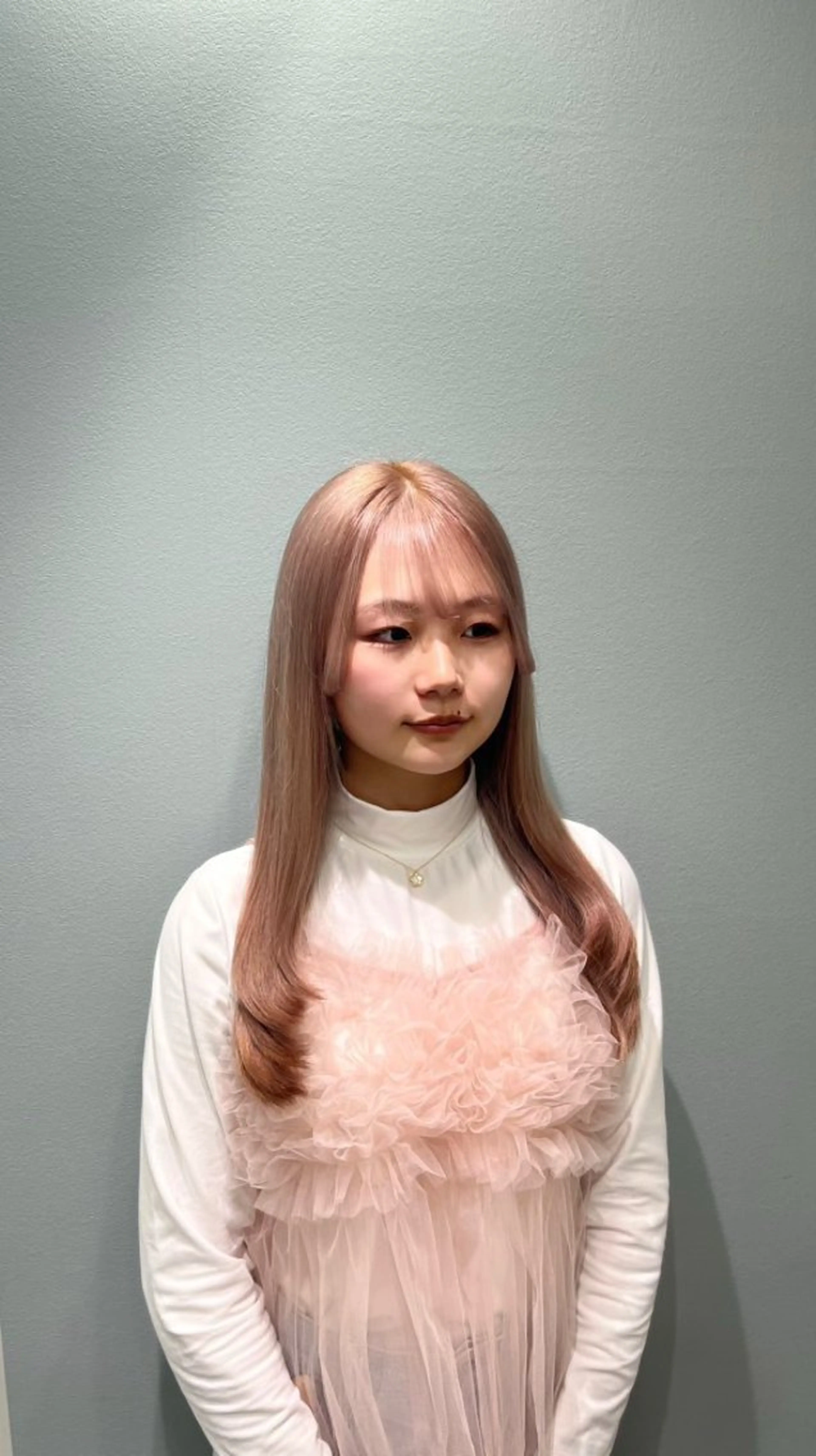 セミロング レイヤーカット SiSTA 自由が丘所属・自由ヶ丘 ボブ/レイヤーのヘアスタイル