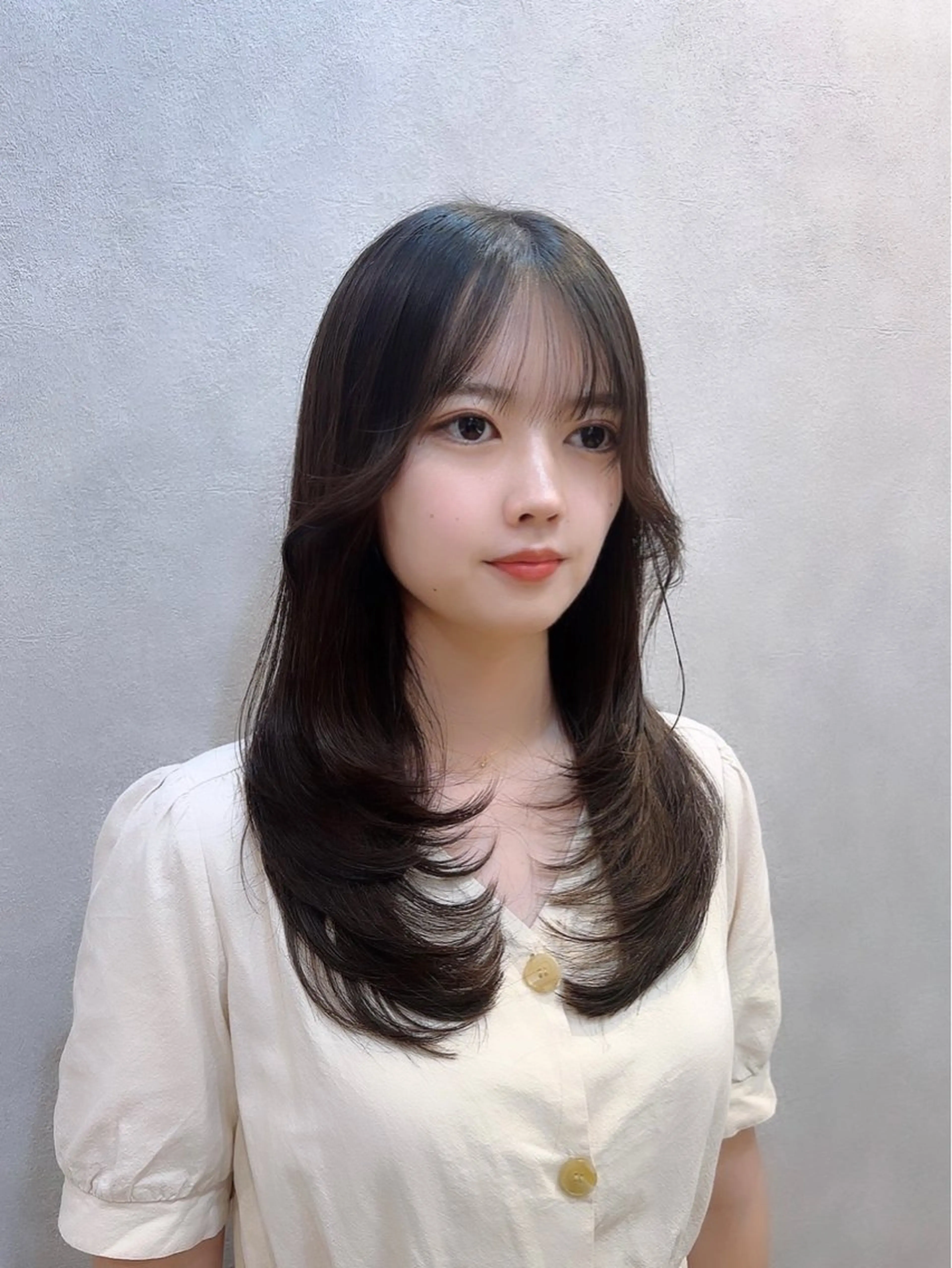 セミロング カラー ヘアアレンジ 顔周りカット ハイレイヤー レイヤーカット カット トリートメント 🩷韓国ヘア/ヨシン モリ🩷Maikaのヘアスタイル