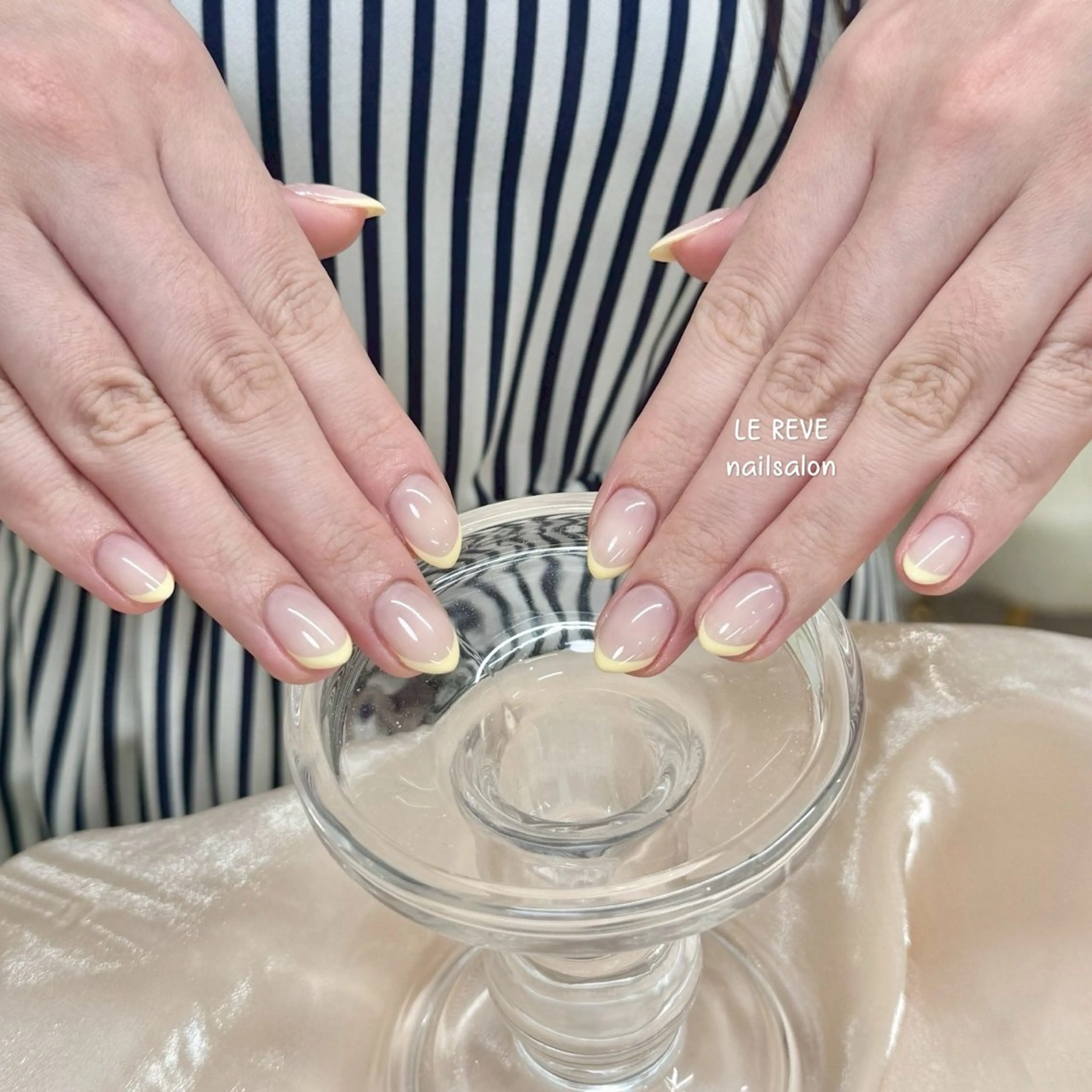 ネイル 韓国ネイル ニュアンスネイル シンプルネイル 夏ネイル ワンホンネイル LE REVE nailsalonのネイルデザイン