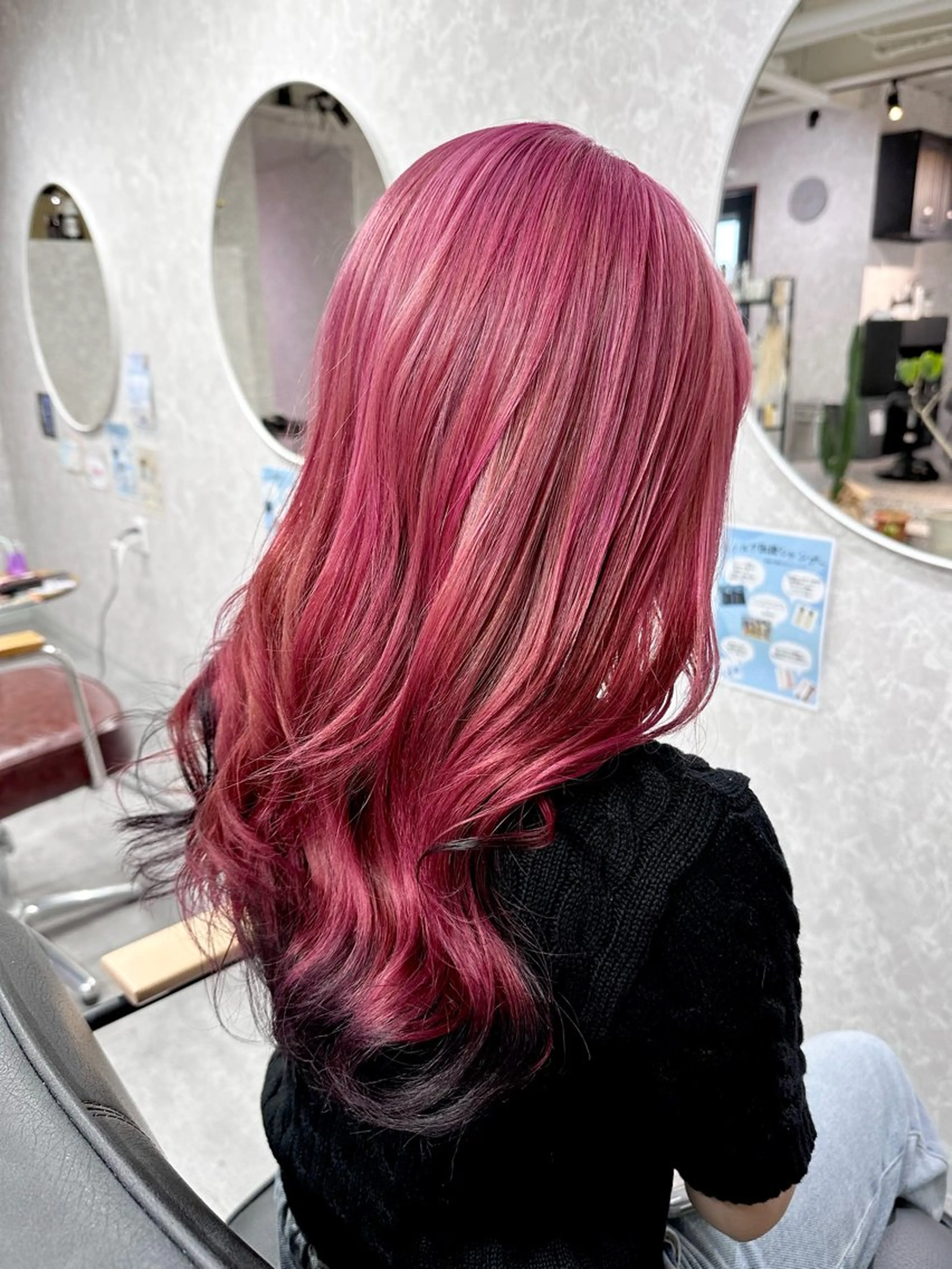 ロング 横田 ひかるのヘアスタイル