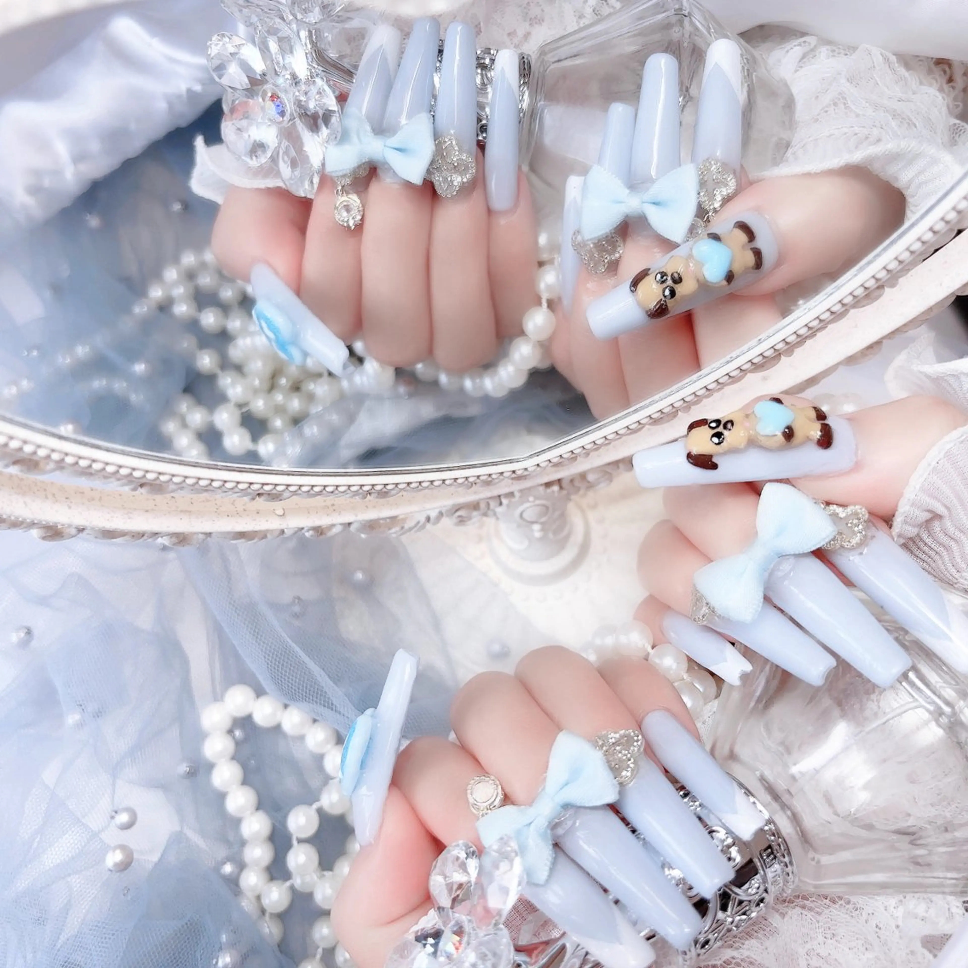 ネイル アートネイル オーロラネイル ジェルネイル 韓国ネイル パラジェル ハンドネイル Yudia🦋 azuのネイルデザイン