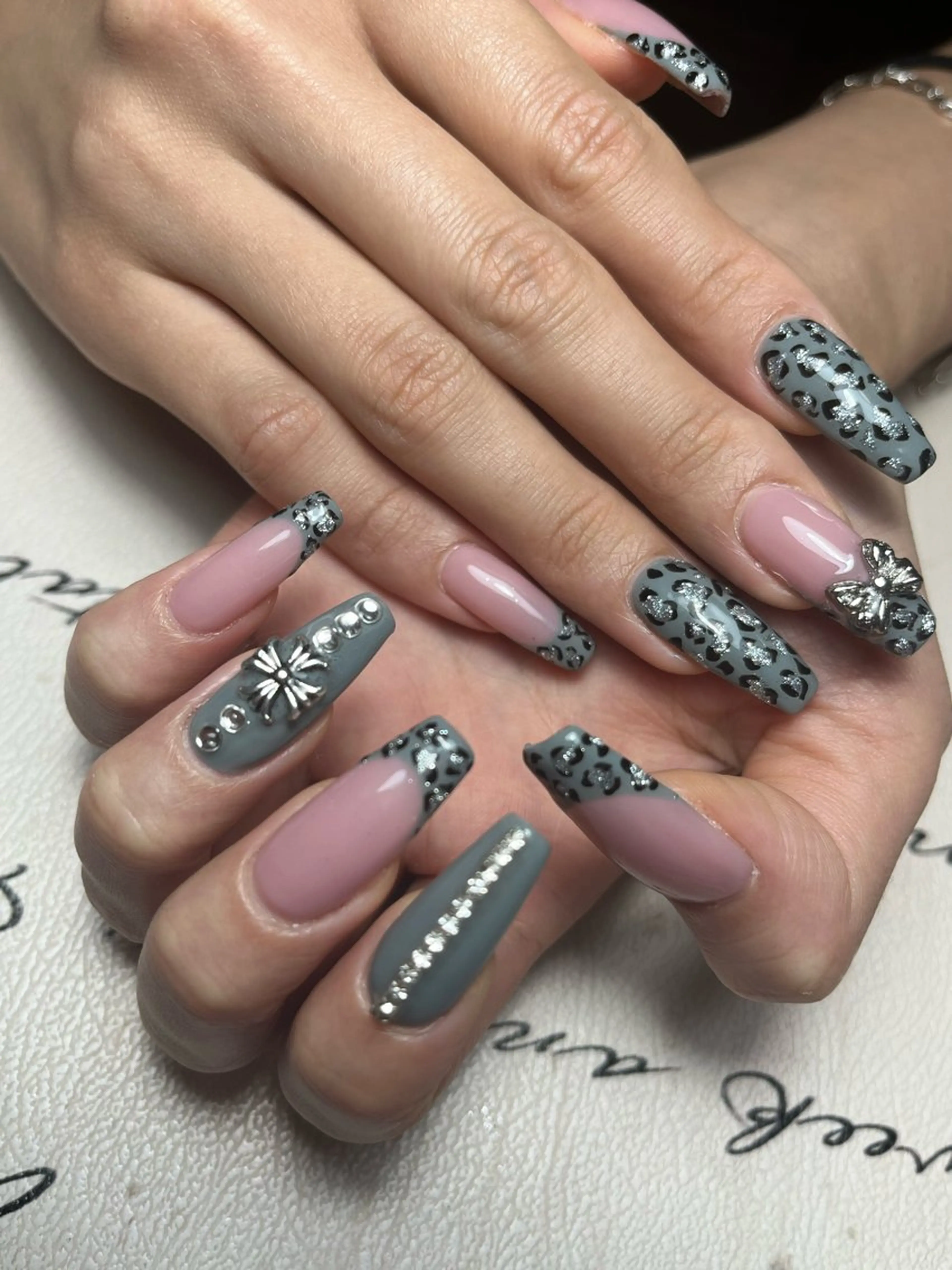 ネイル ハンドネイル LULU Nail salonみどりのネイルデザイン