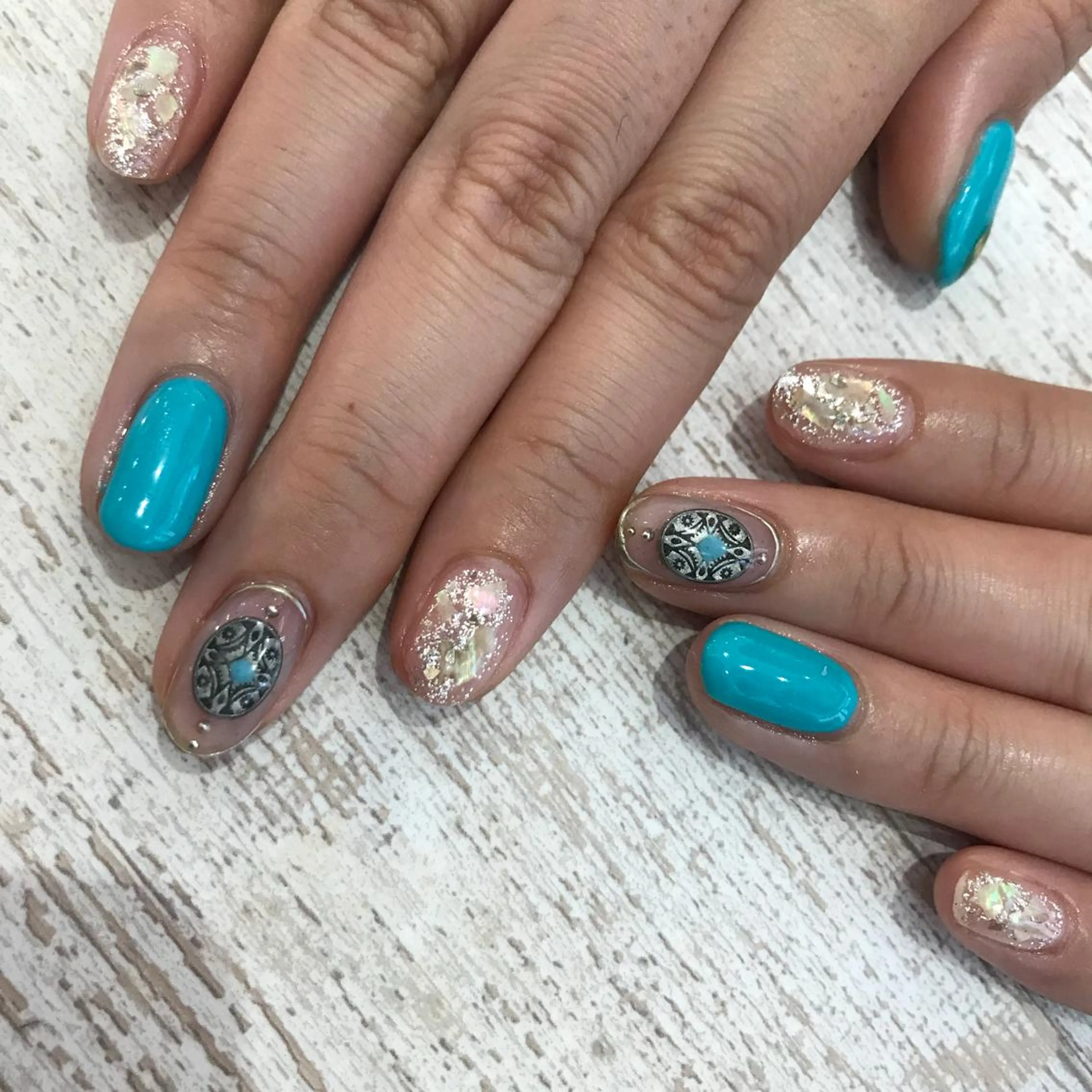 ネイル VIBLīSs nailのネイルデザイン