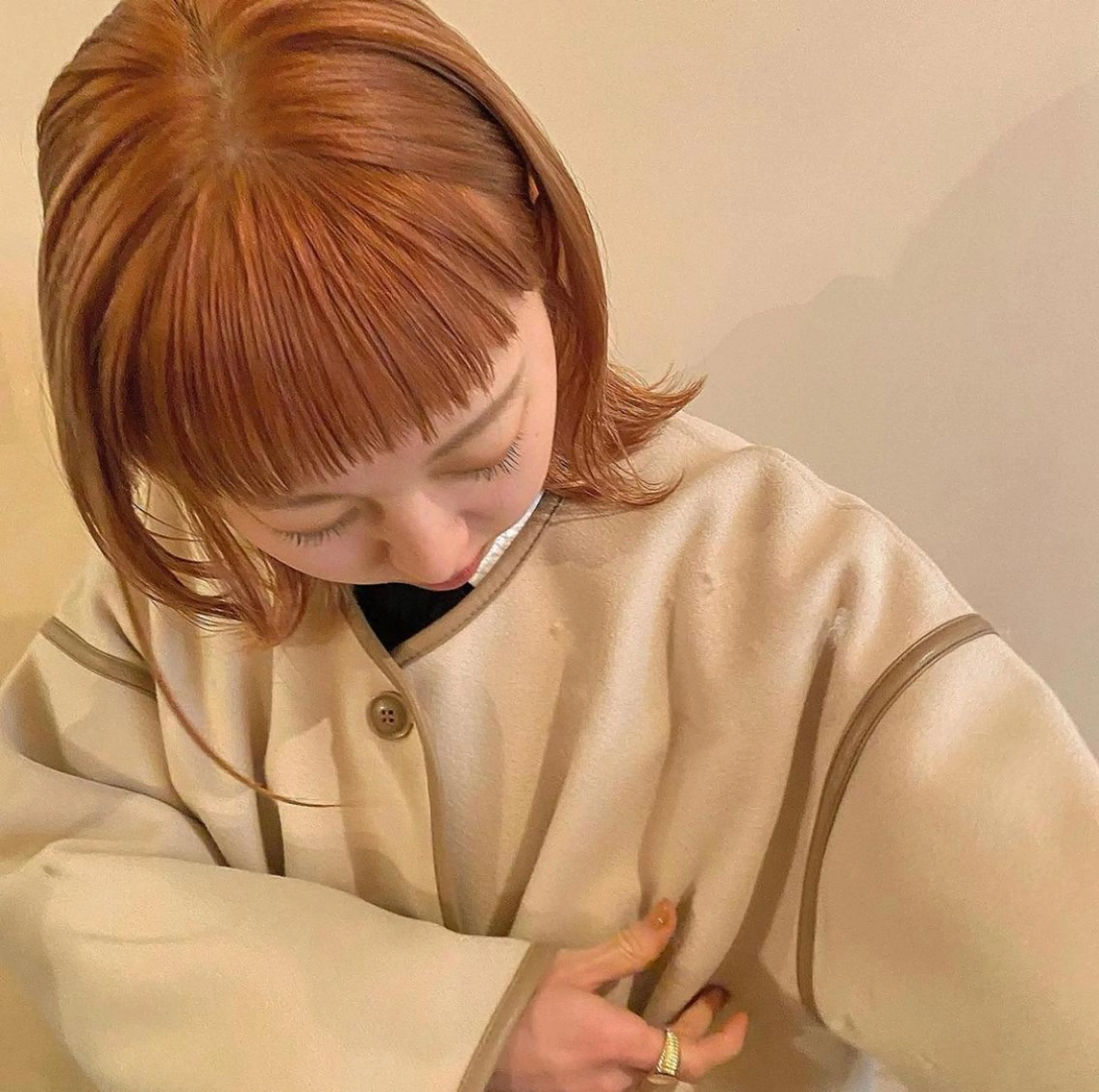 ミディアム 角岡 真帆のヘアスタイル