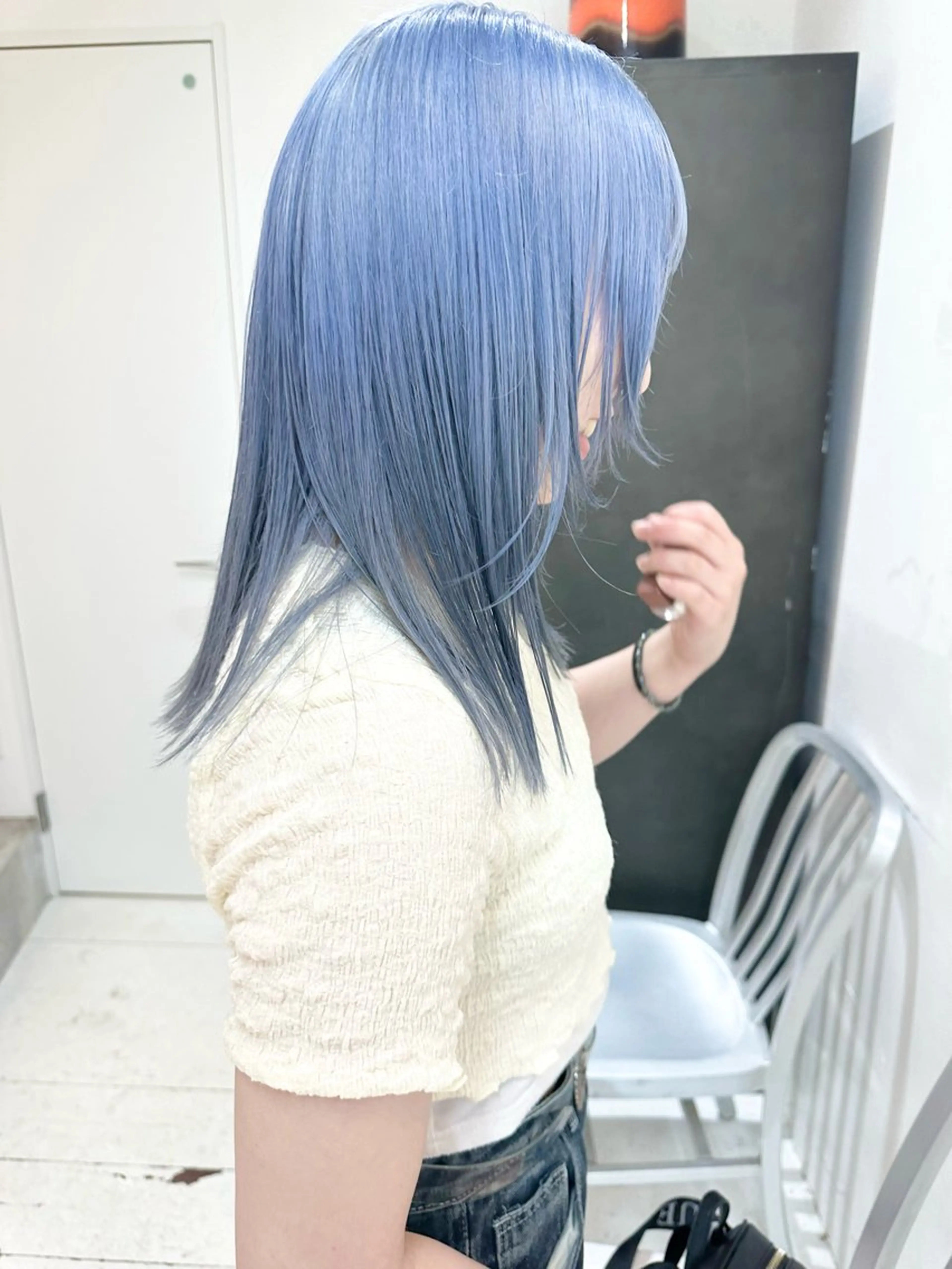 ミディアム カラー ヘアカラー トリートメント kai .のヘアスタイル