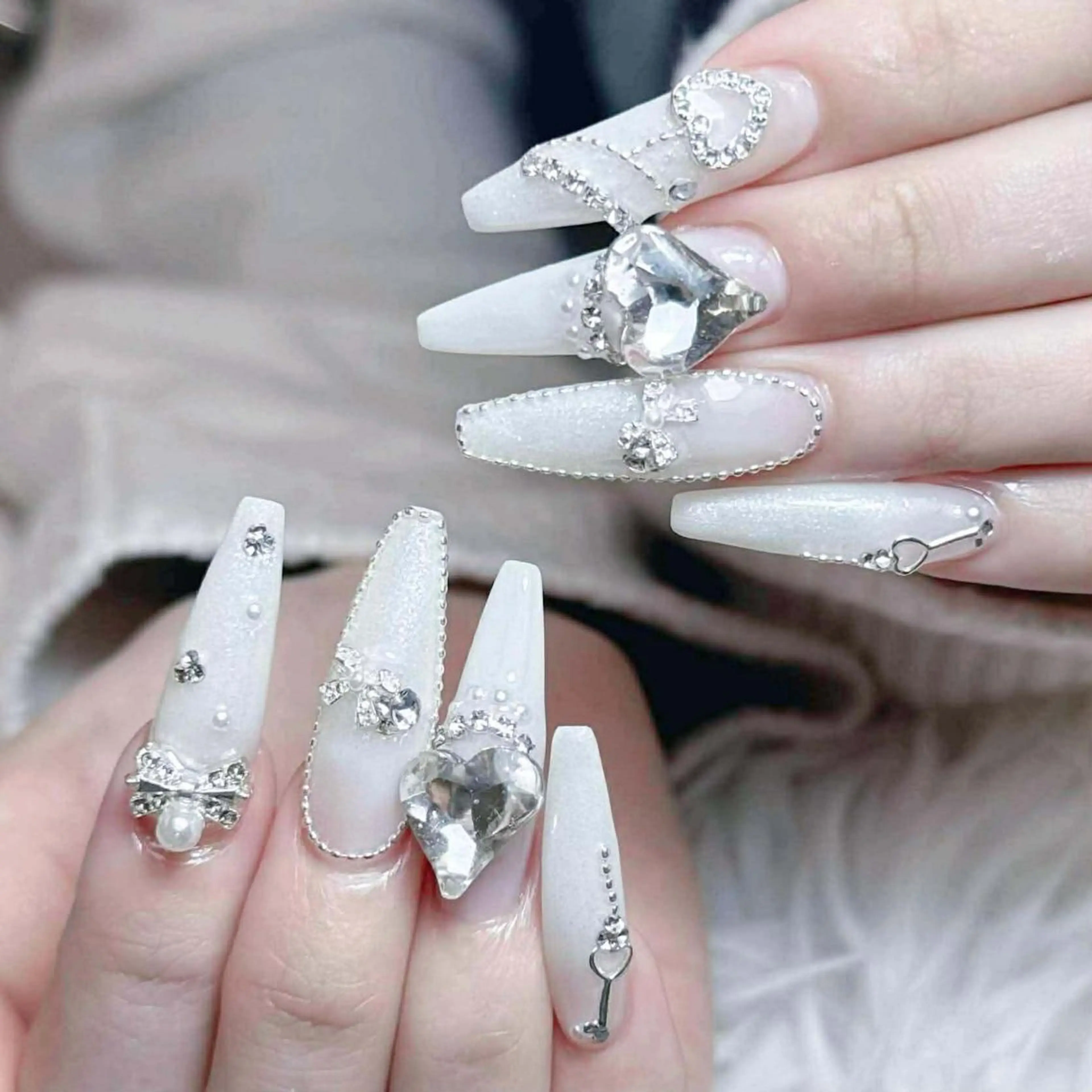 ネイル ハンドネイル ANH NAIL ゴテゴテ専門店💎のネイルデザイン