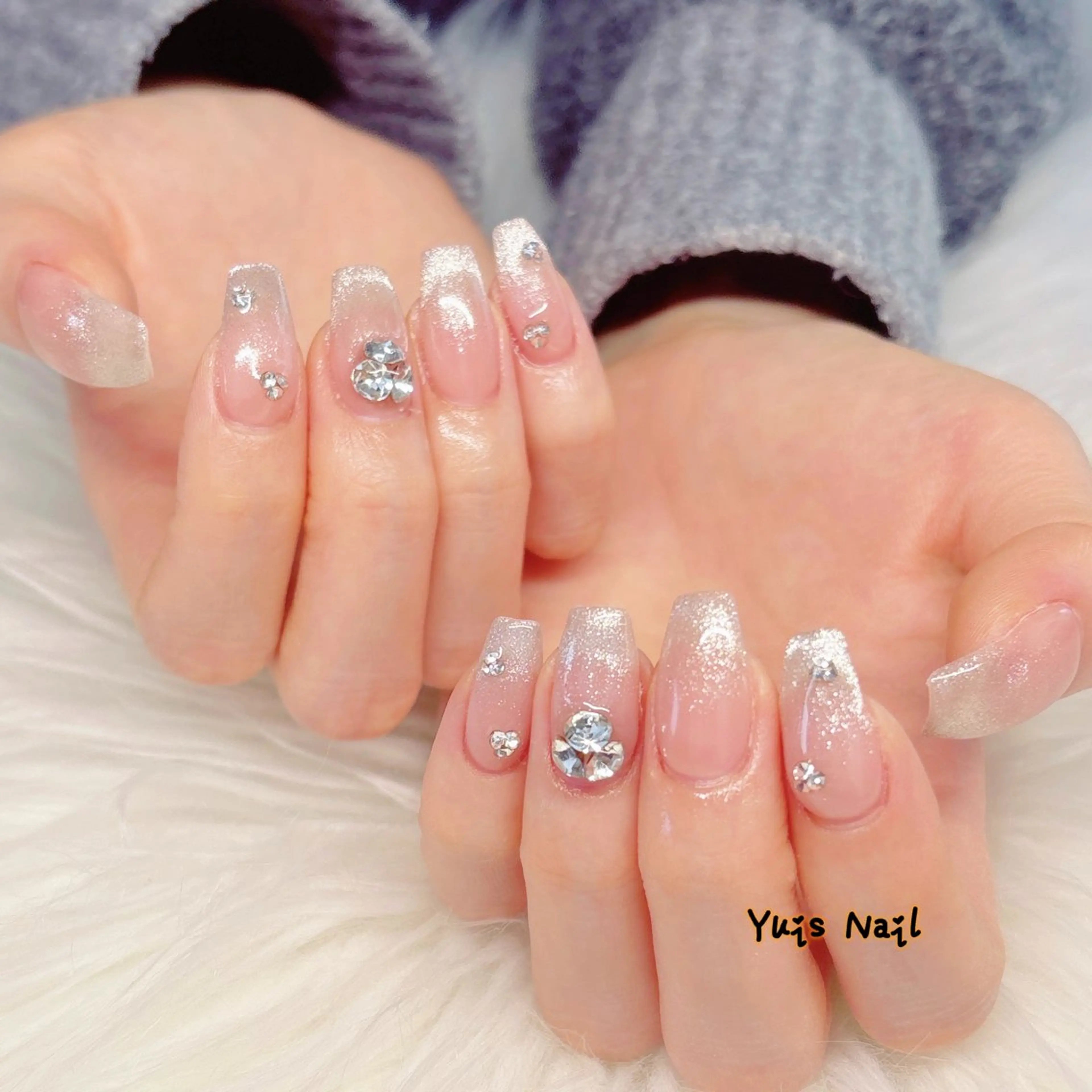 ネイル フレンチネイル キラキラネイル マグネットネイル マグネットフレンチ 持ち込み ハンドネイル Yuis Nailスカルプ専門のネイルデザイン