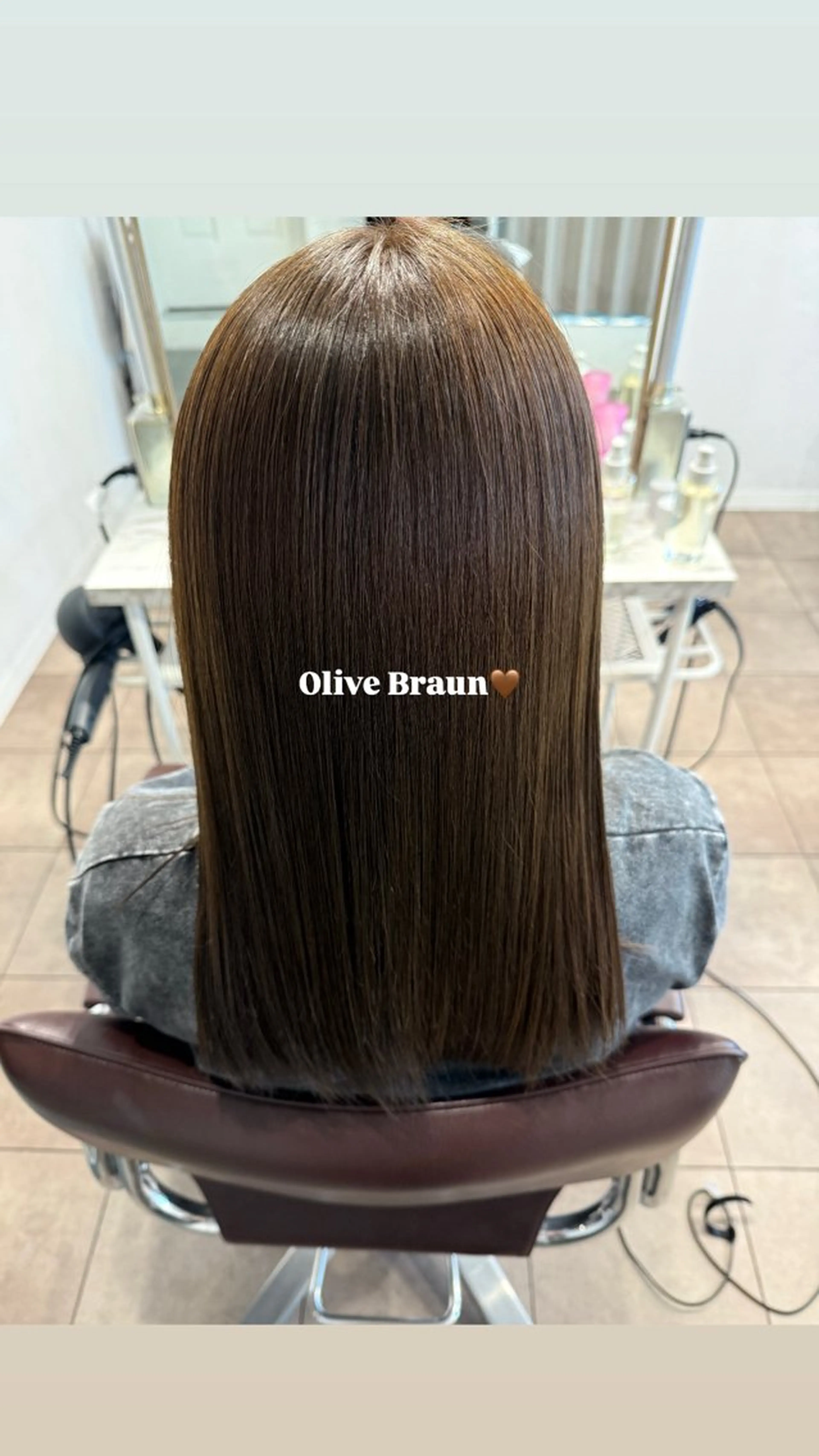 セミロング カラー 💛 衣瑠麻（ｲﾙﾏ)💛のヘアスタイル