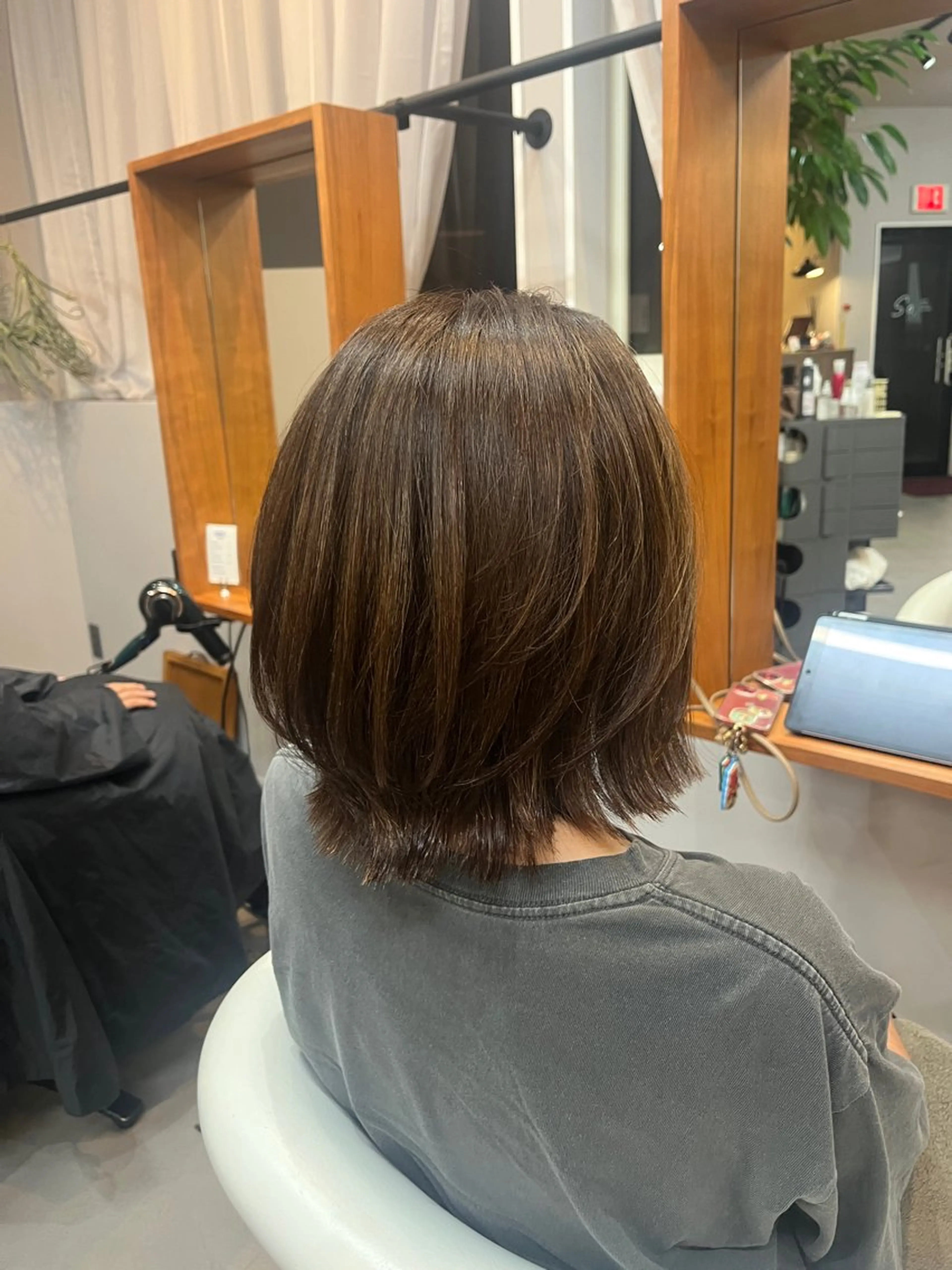 ミディアム ボブレイヤー ボブ レイヤーカット saya/ レディースカットのヘアスタイル