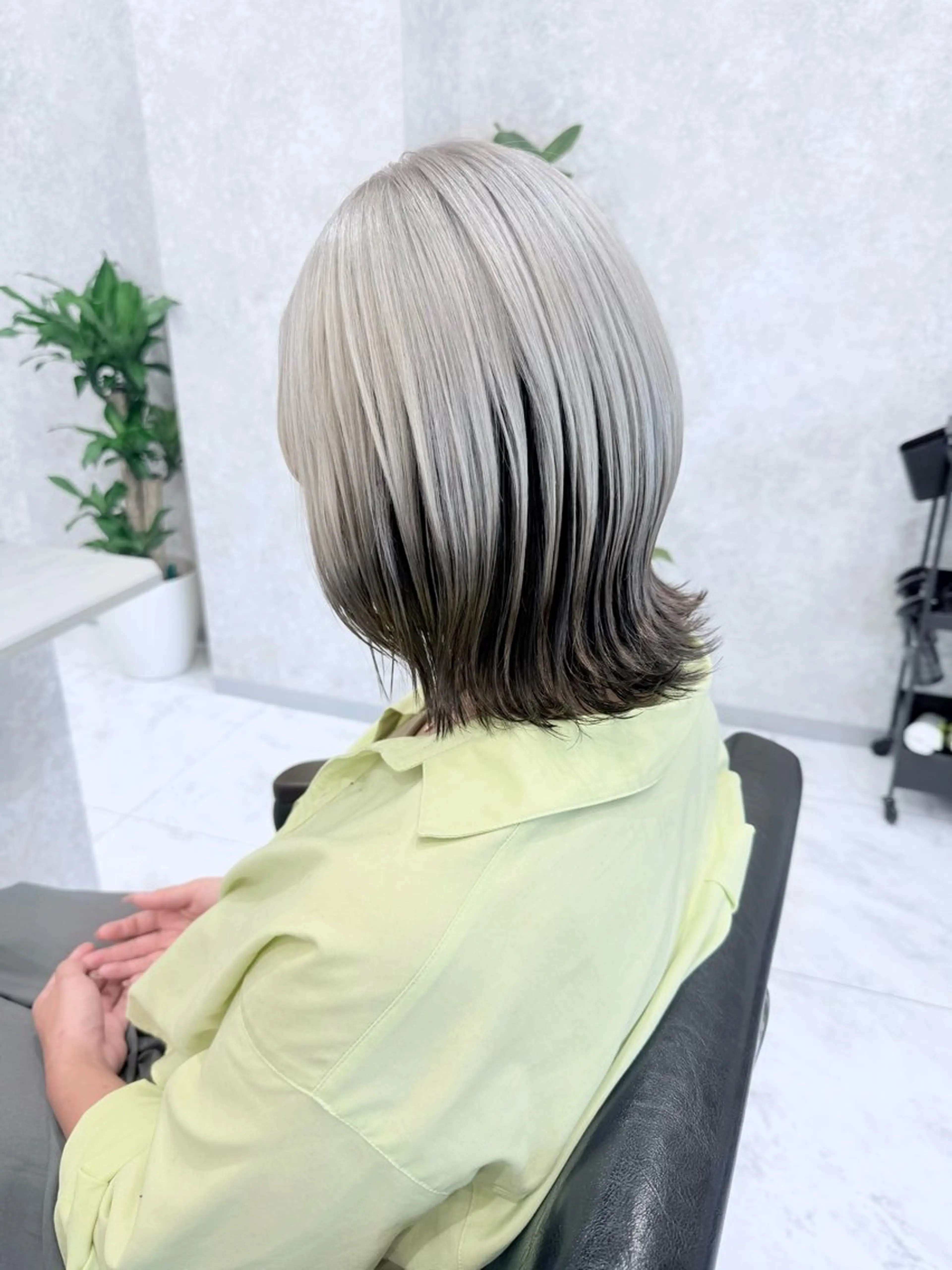 ミディアム カラー ブリーチ ケアブリーチ デザインカラー ダブルカラー ハイトーンカラー ヘアカラー 🌈派手髪ハイトーン 🌈鈴木亮太🌈のヘアスタイル