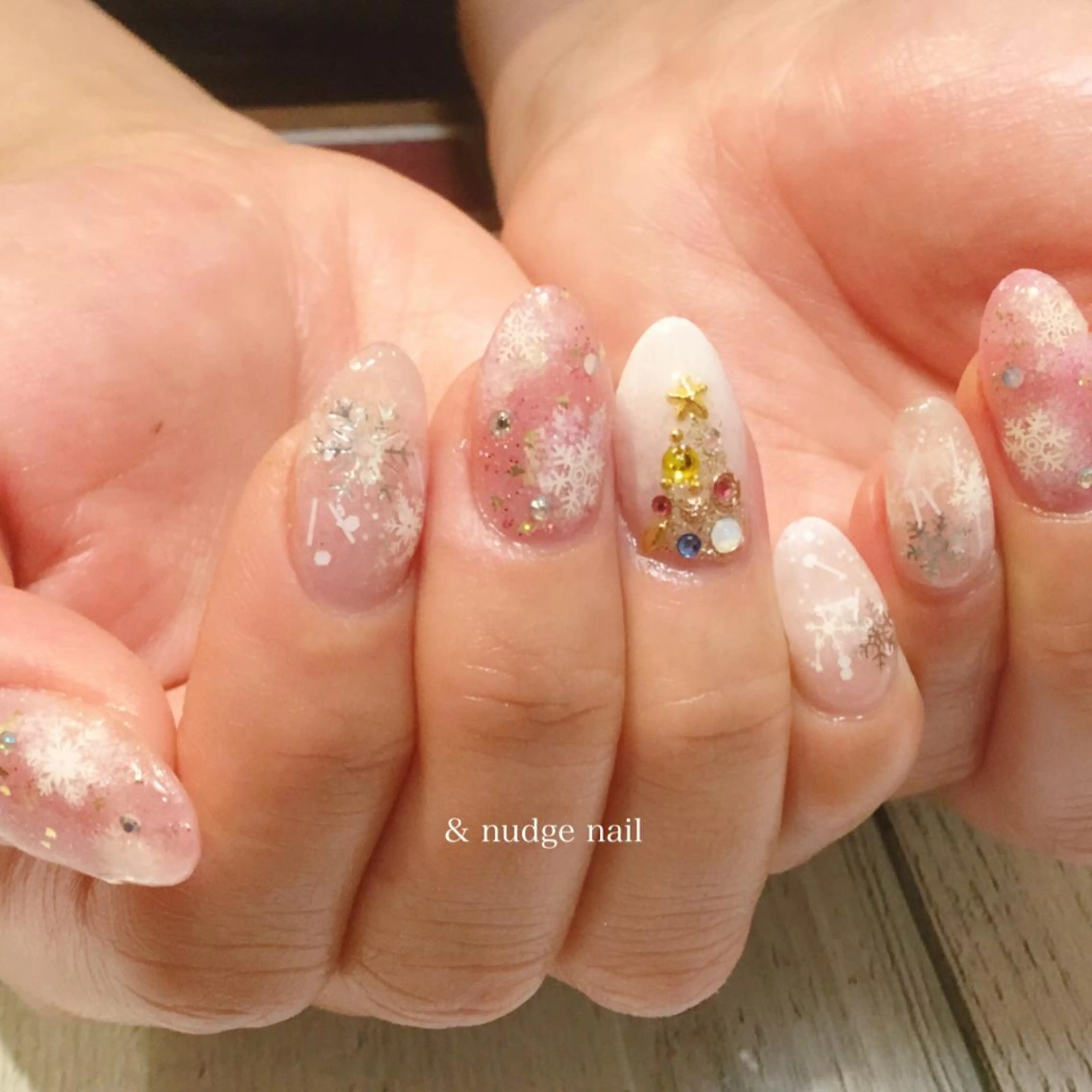 ネイル & nudge nail所属・&nudgenail 本多のネイルデザイン