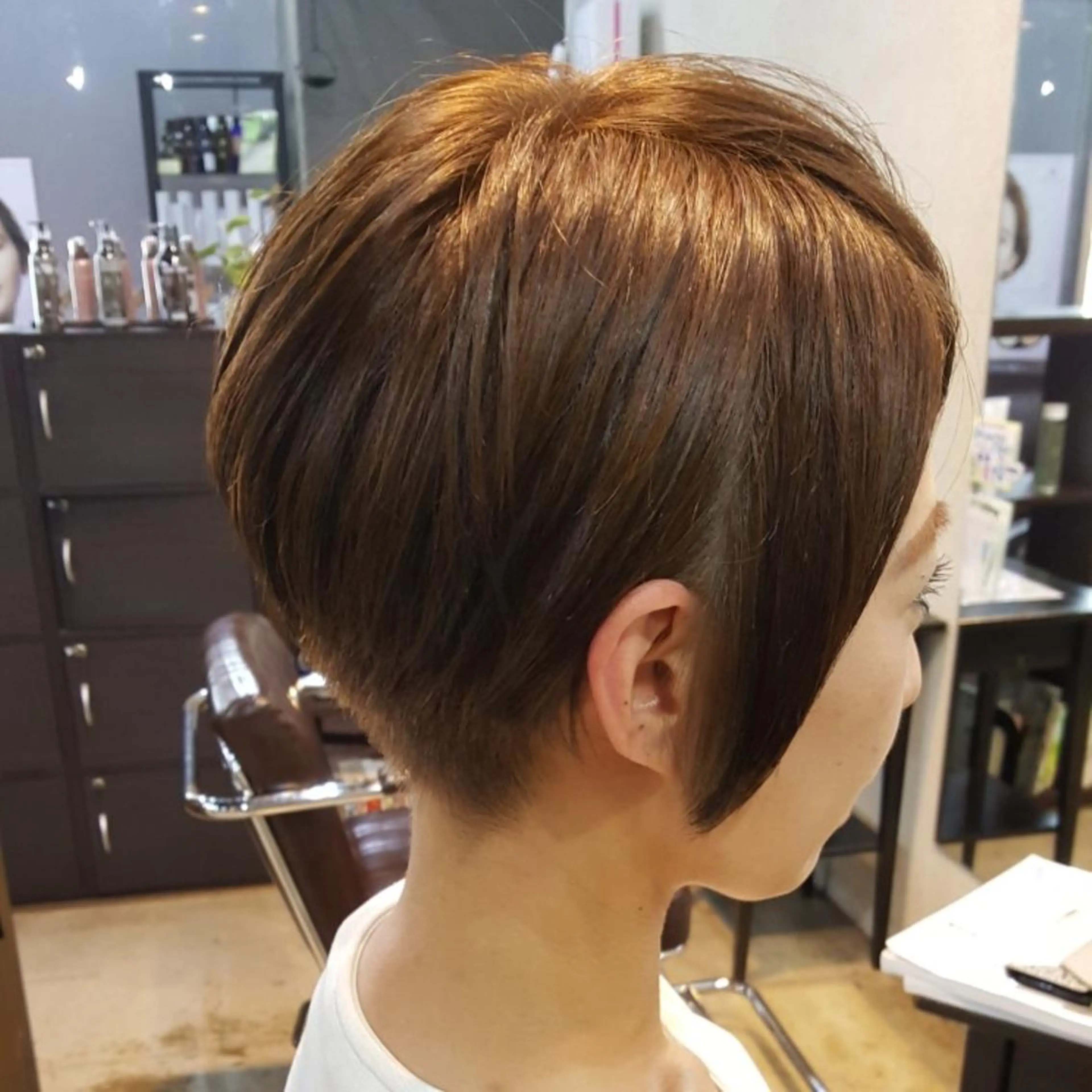 ショート カラー インナーカラー ショートヘア 刈り上げ 【ショート×美髪】  澤田　周のヘアスタイル