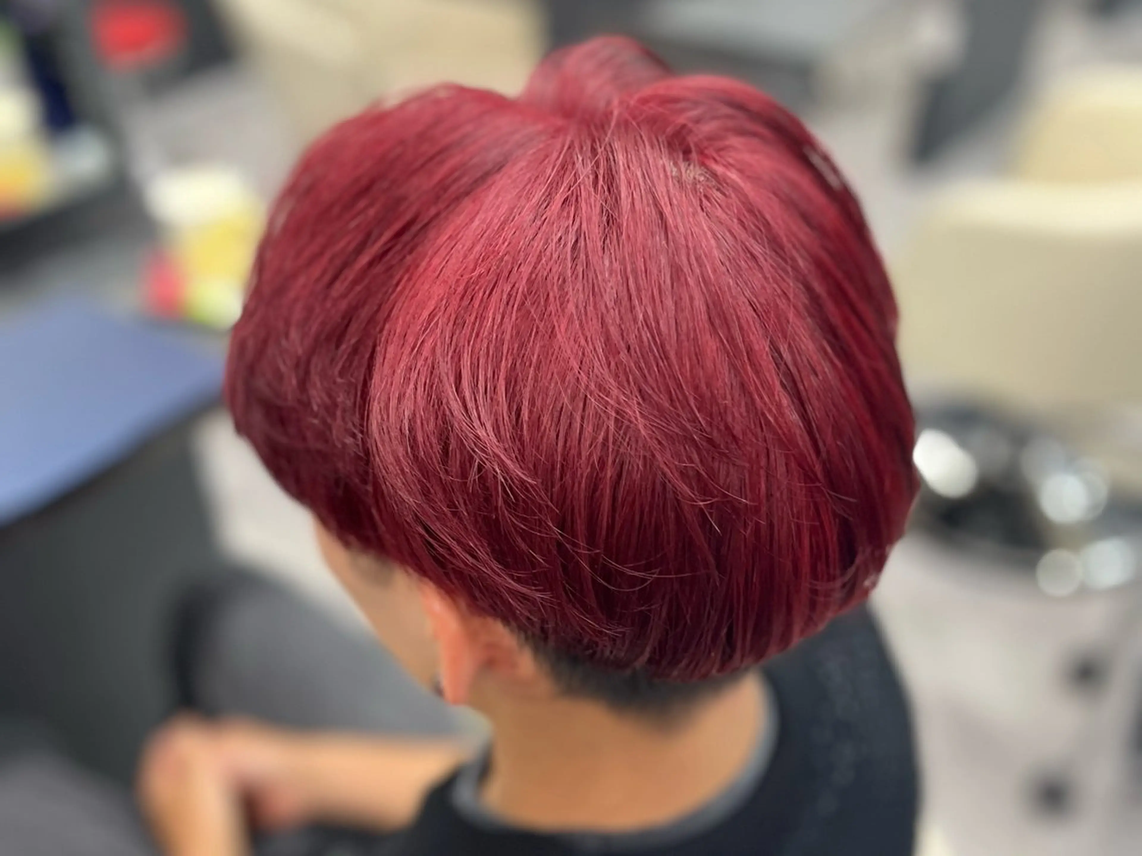 ショート カラー メンズ ボルドーカラー ヘアカラー トリートメント White梅田  ／ COCOのヘアスタイル