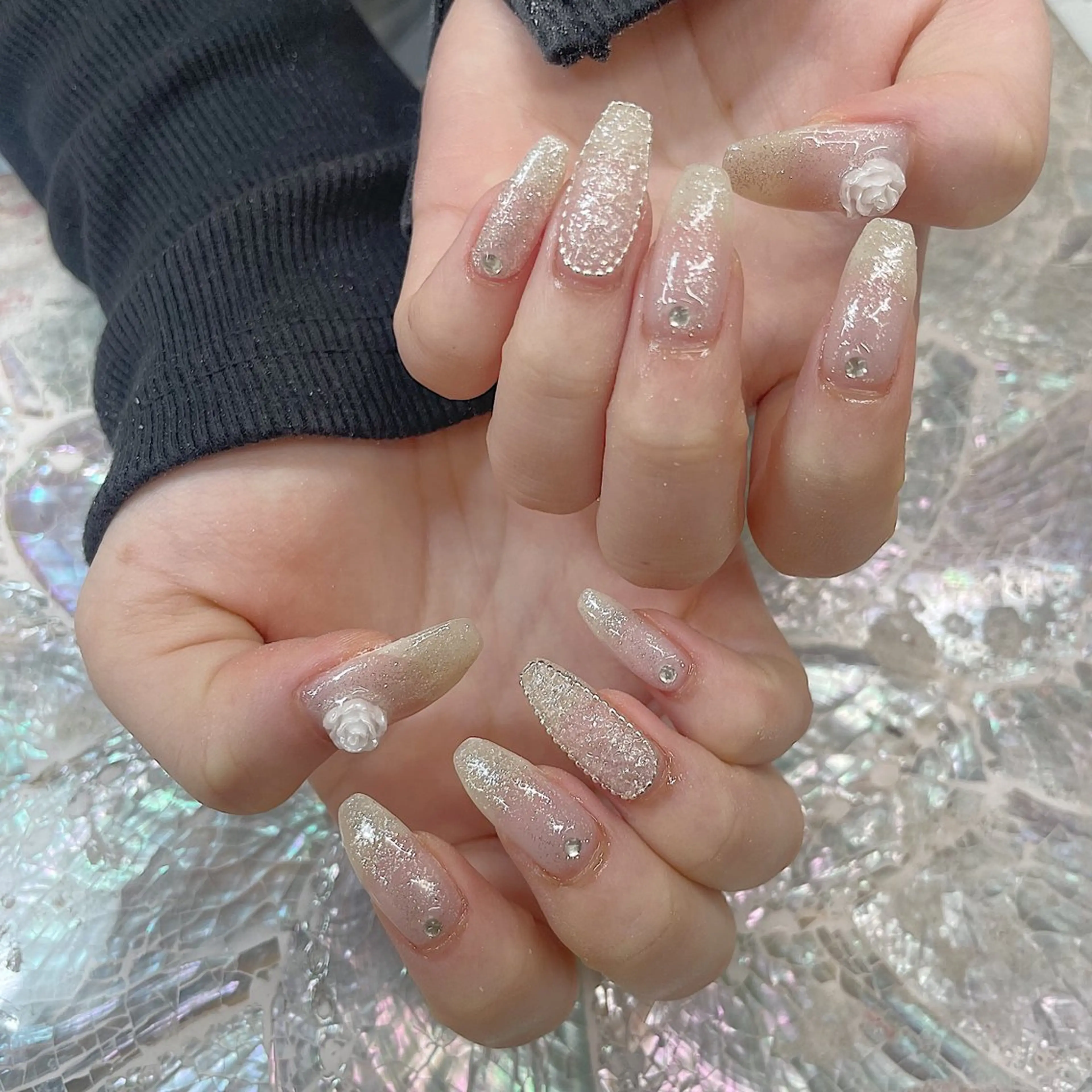 ネイル キラキラネイル 持ち込み 🌴konami 4U NAIL🥥のネイルデザイン