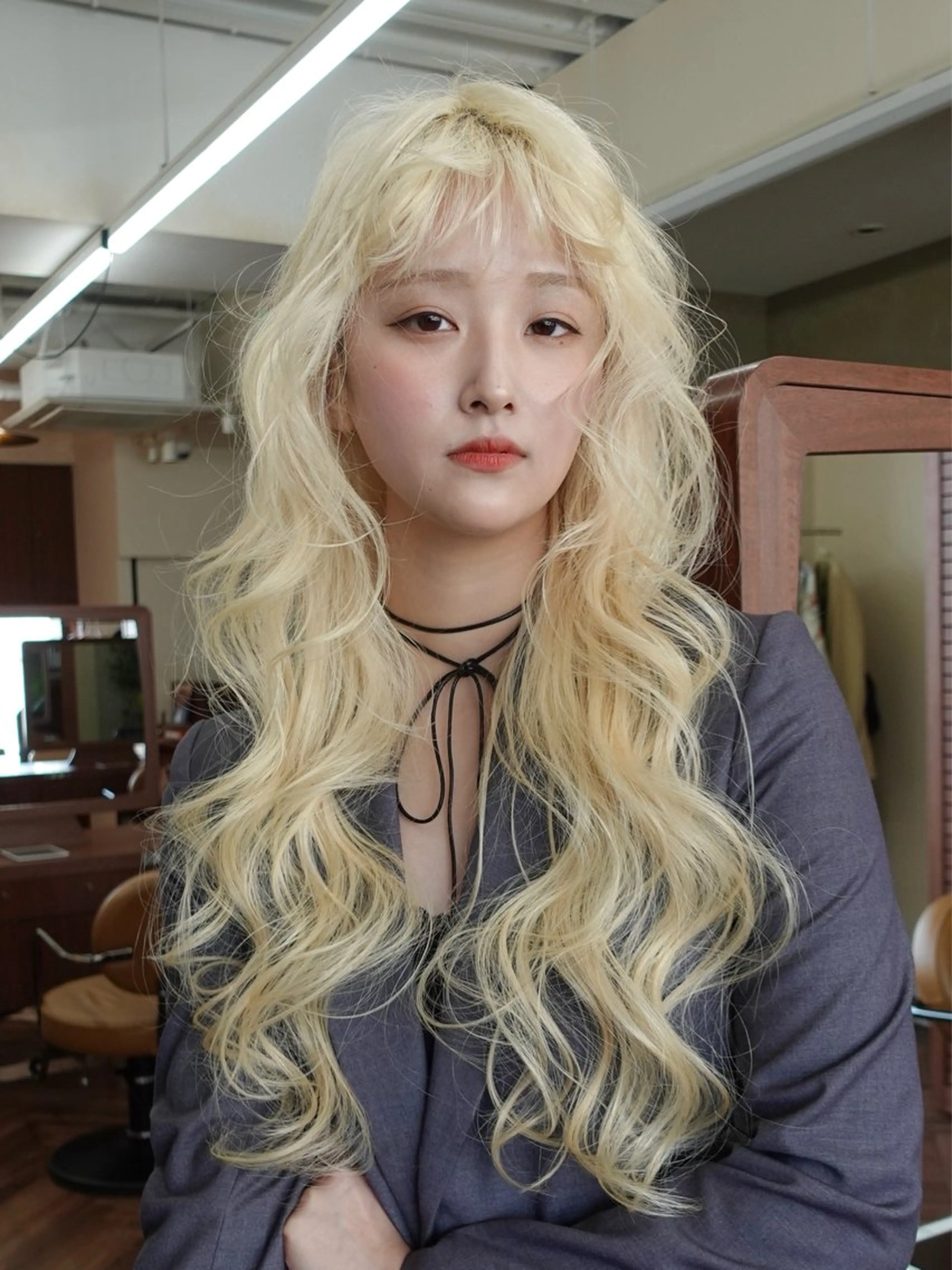 ミディアム カラー ブリーチ ケアブリーチ ダブルカラー ハイトーンカラー ボブ ニュアンスレイヤー ハイトーンカラーのヘアスタイル