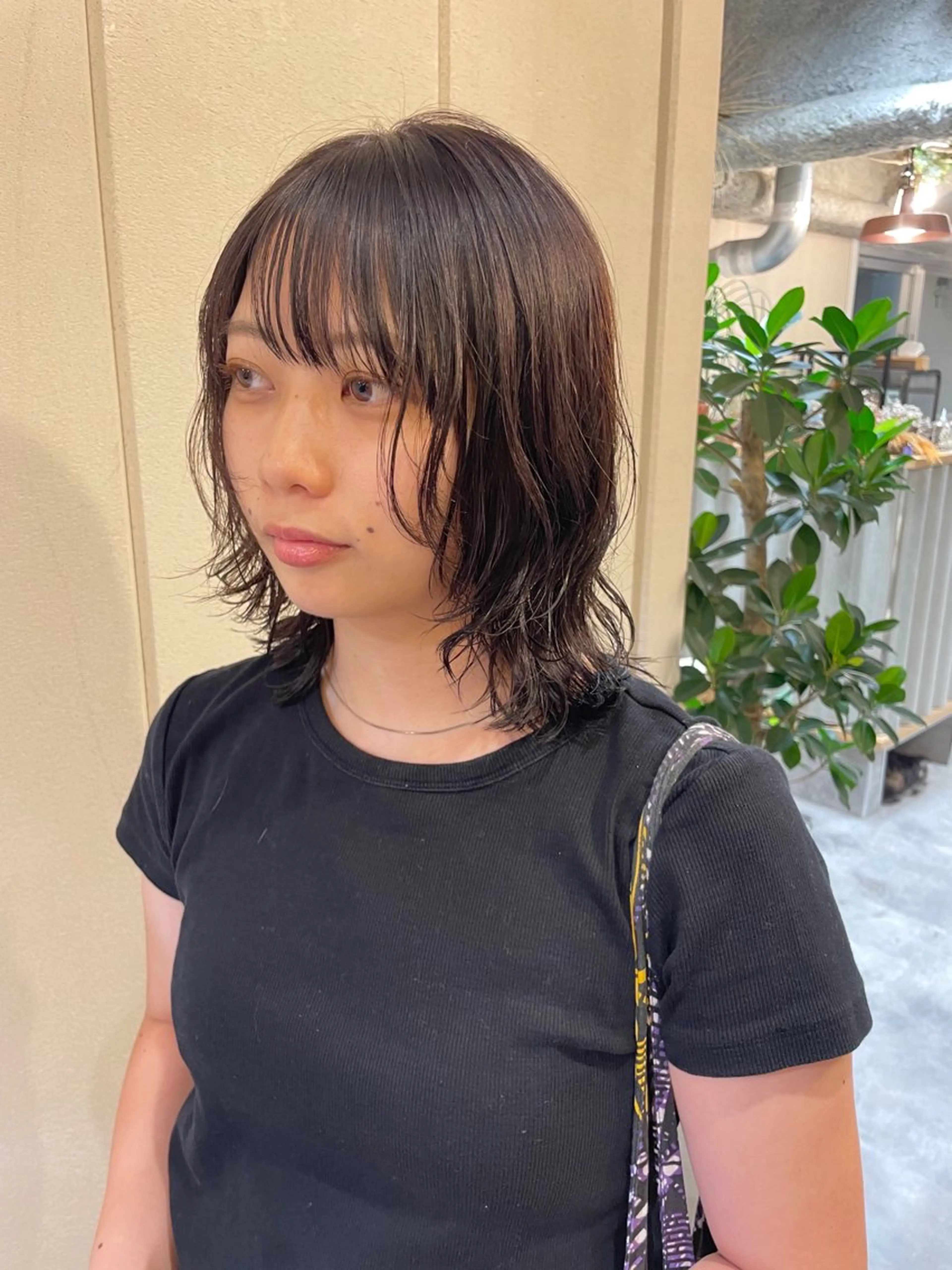 ミディアム ミディアムパーマ レイヤーカット カット ヘアカラー ニュアンスヘア /透明感🪽AYAのヘアスタイル