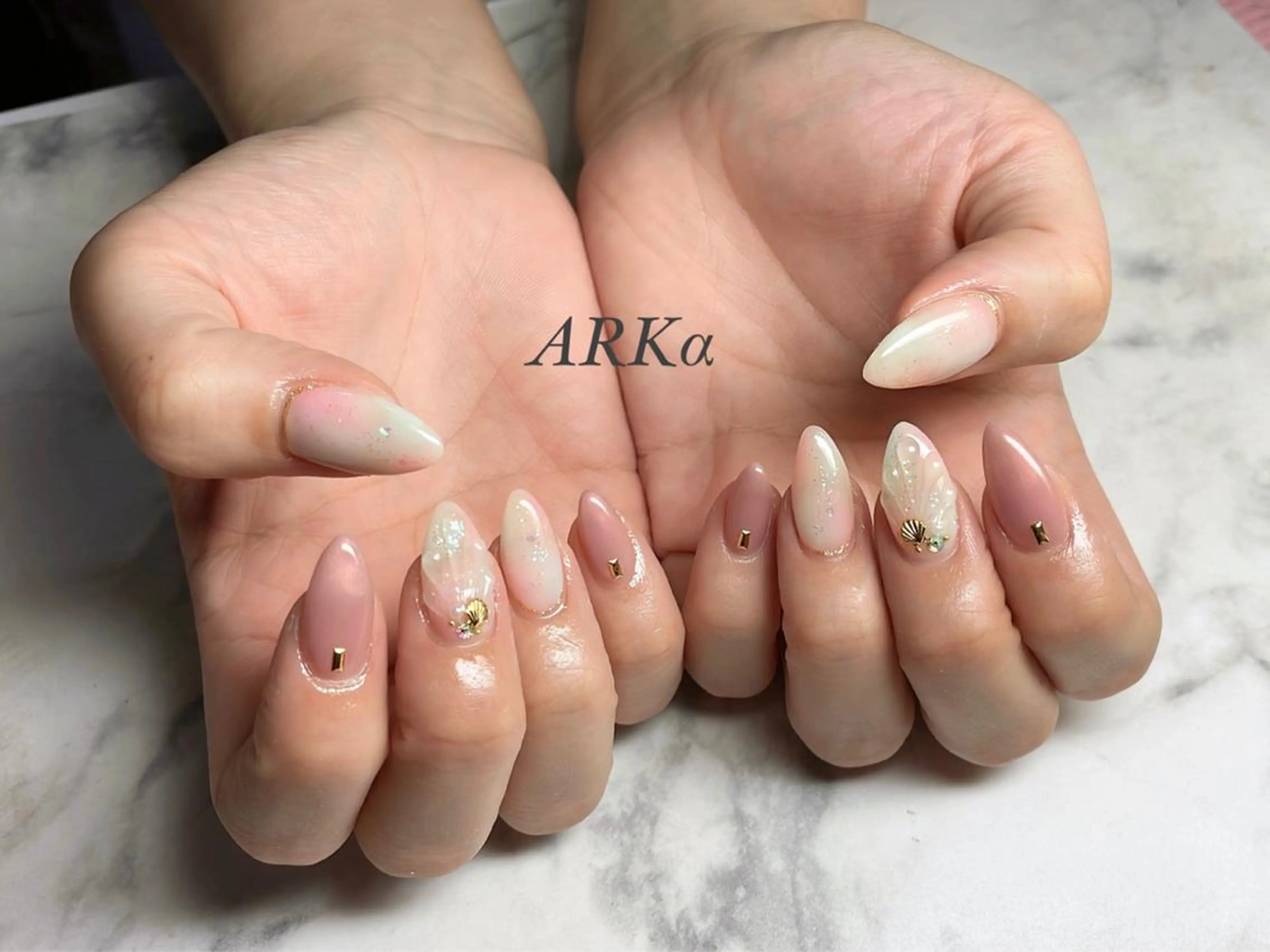 ネイル ハンドネイル ARKα Nishiのネイルデザイン
