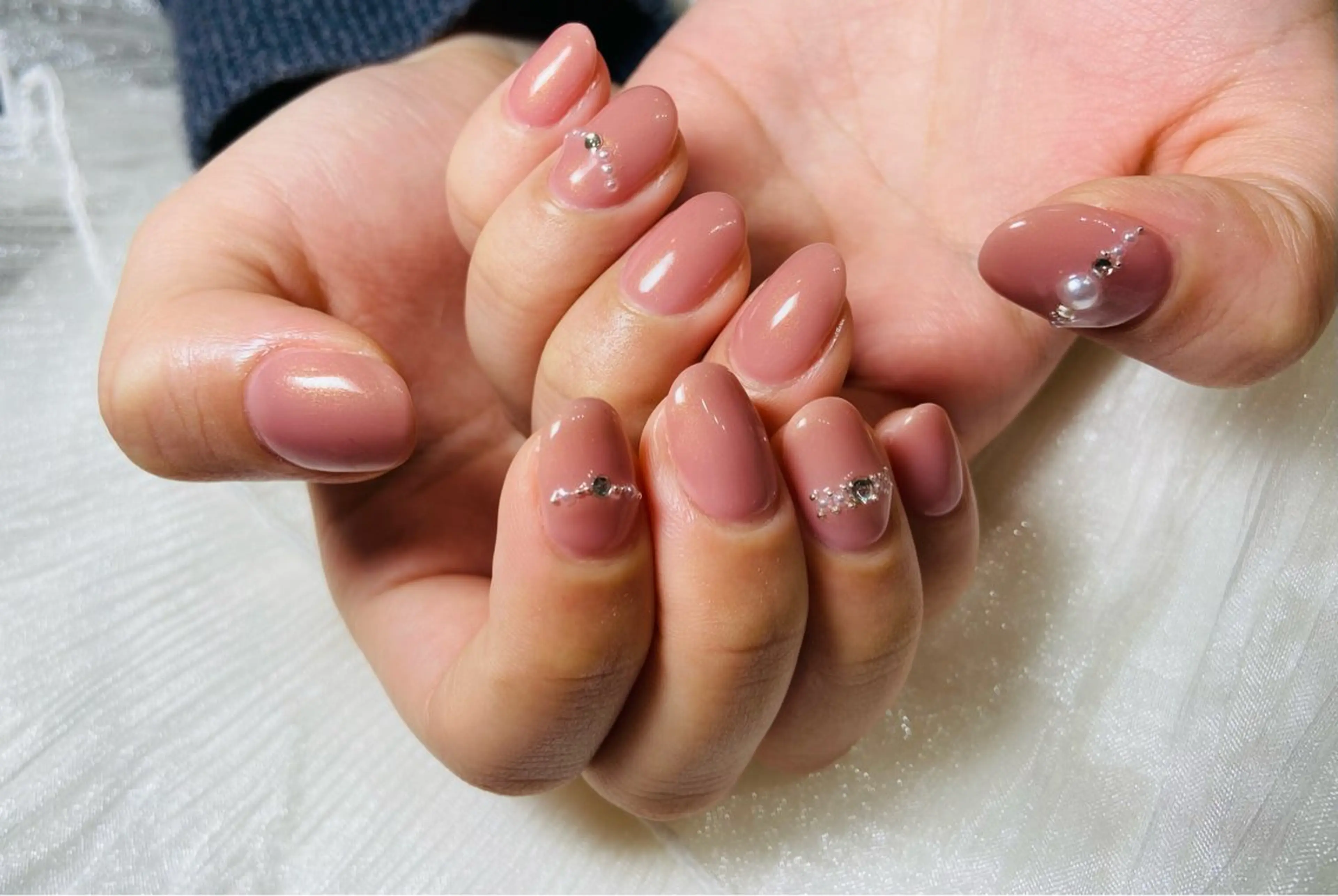 ネイル 持ち込み ストーンネイル A-nail あずさ　閉店のネイルデザイン