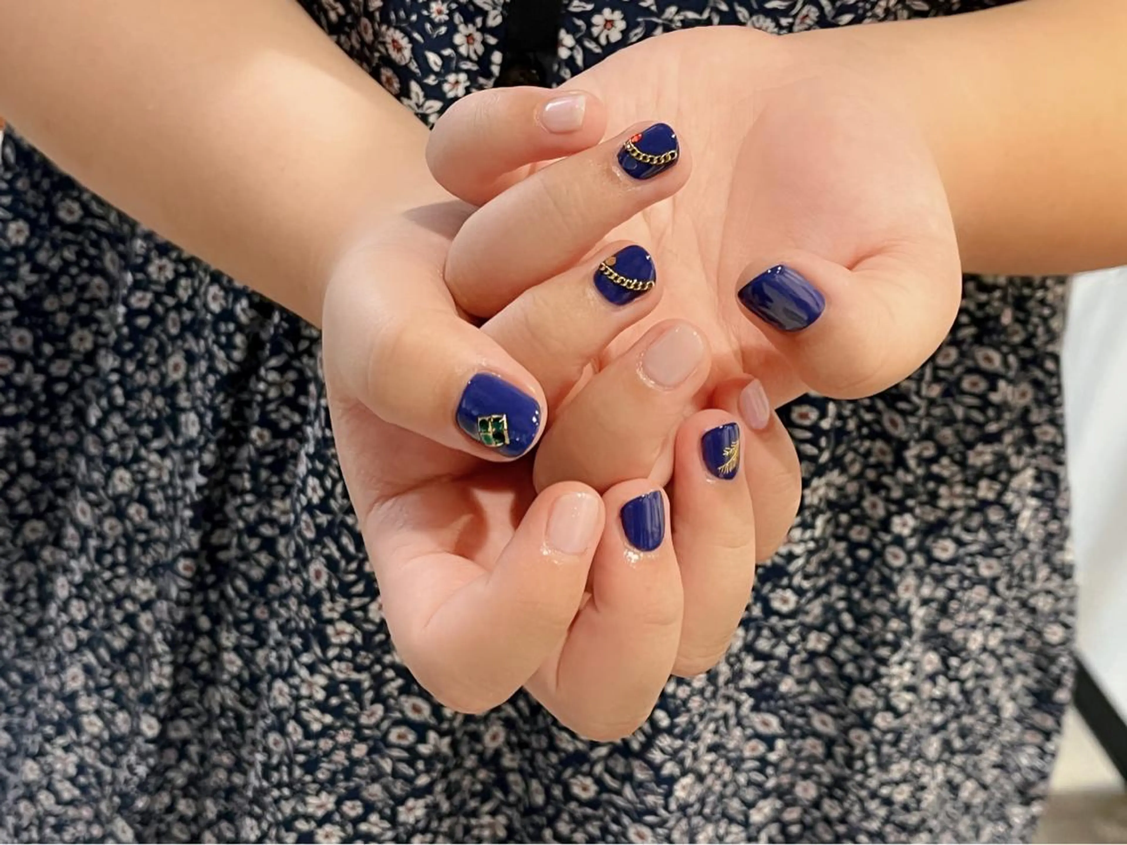 ネイル ハンドネイル Protea ❁⃘*.ﾟ清家 美穂のネイルデザイン