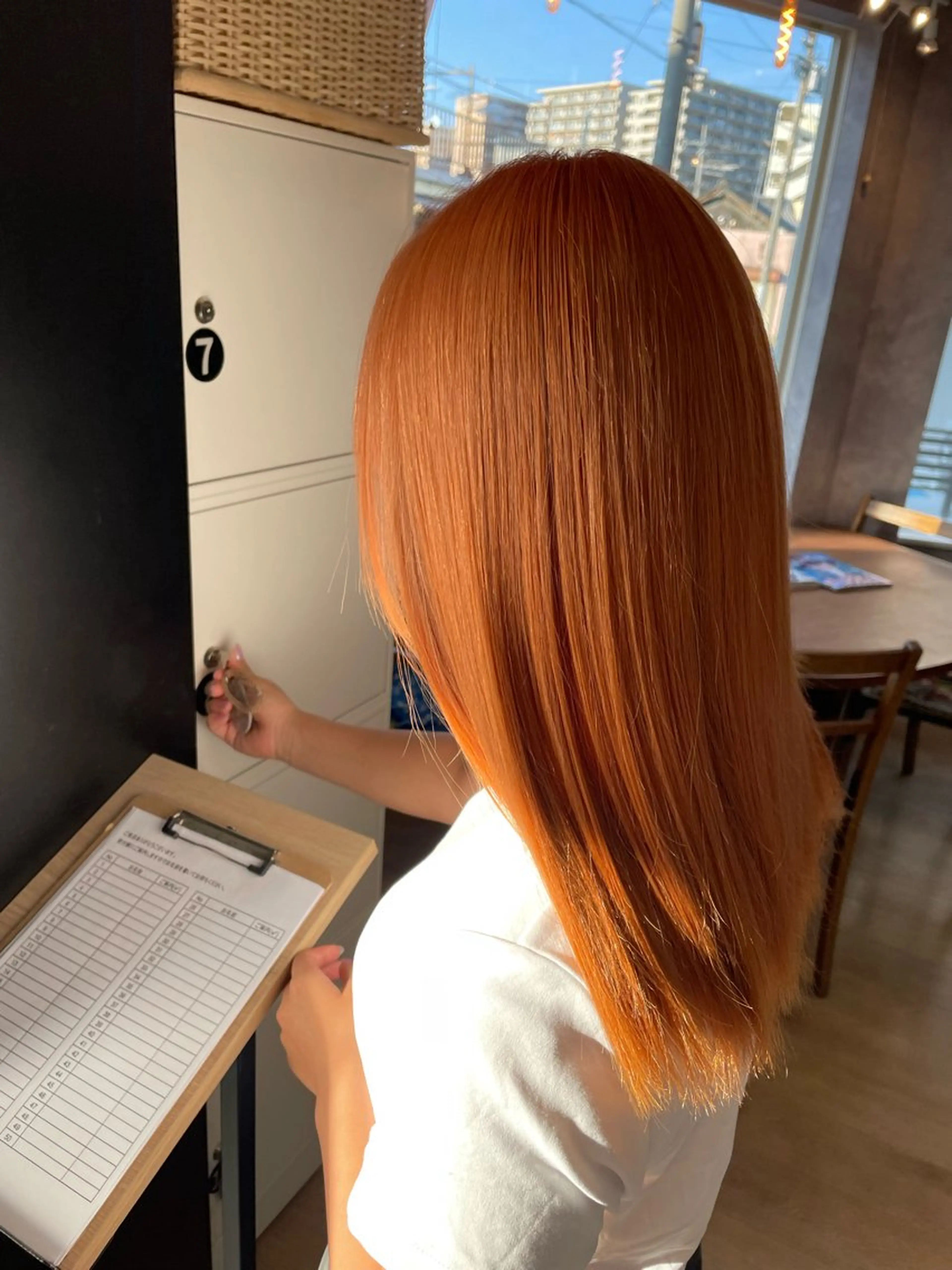 ミディアム カラー 中嶋 颯和のヘアスタイル